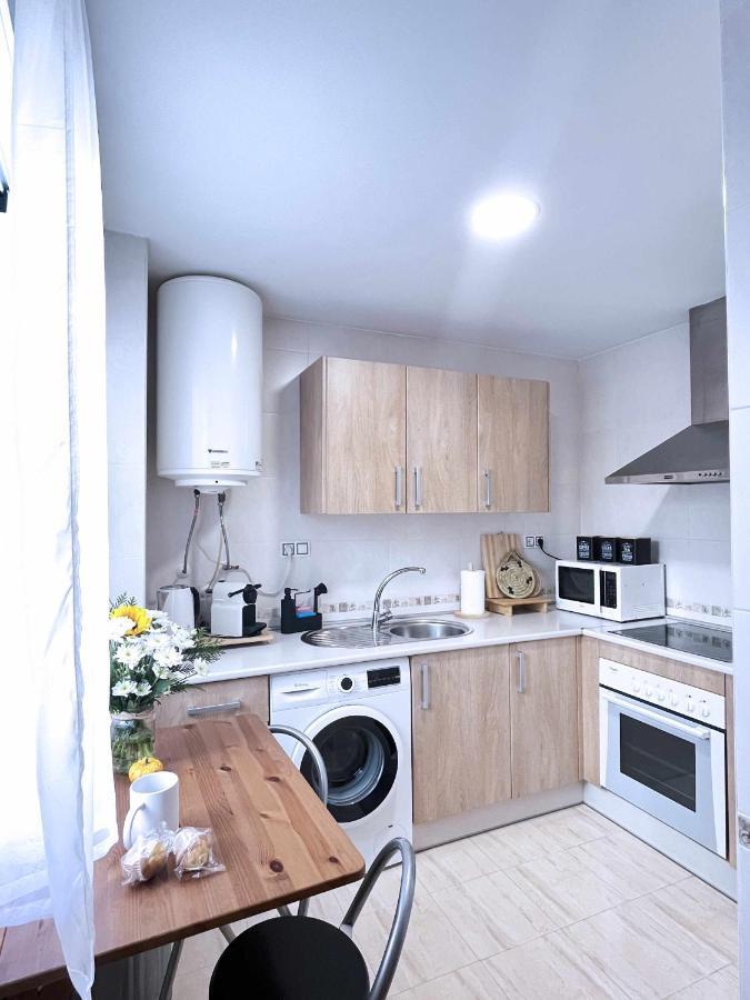 La Pereta Immaculate Quiet House Free Parking Apartment Malaga