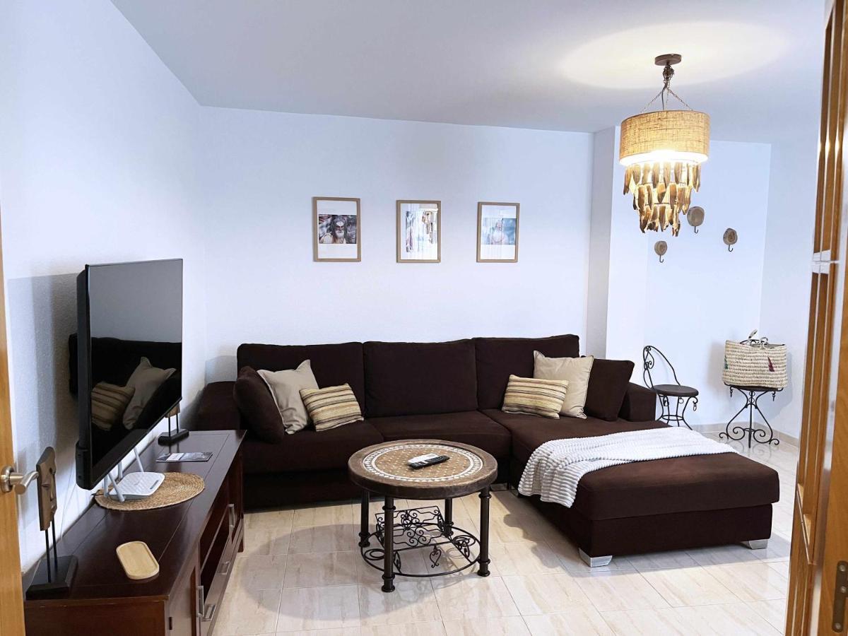 Apartment La Pereta Immaculate Quiet House Free Parking Malaga