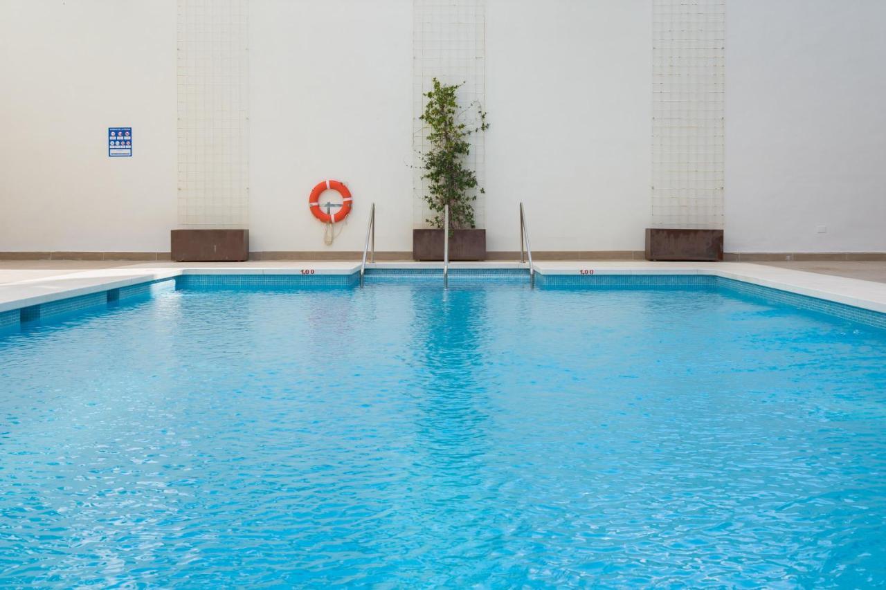 Apartment Family In Next To The Malaga
