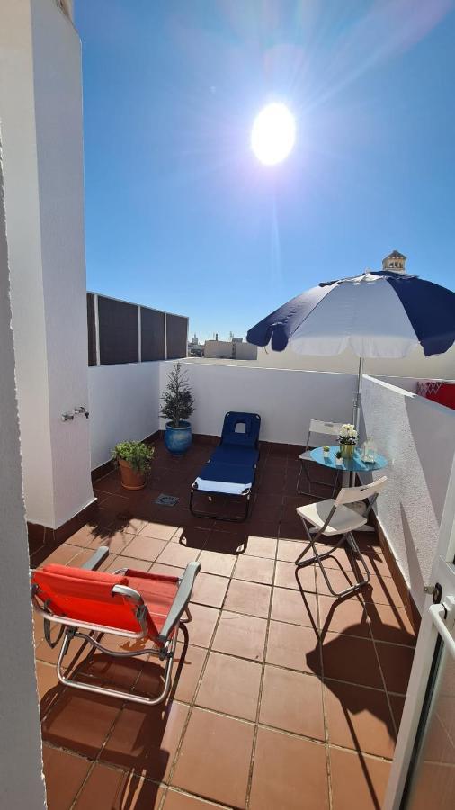 Penthouse With Solarium In The Center Of Malaga-atico Con Solarium En El Centro De Apartamento