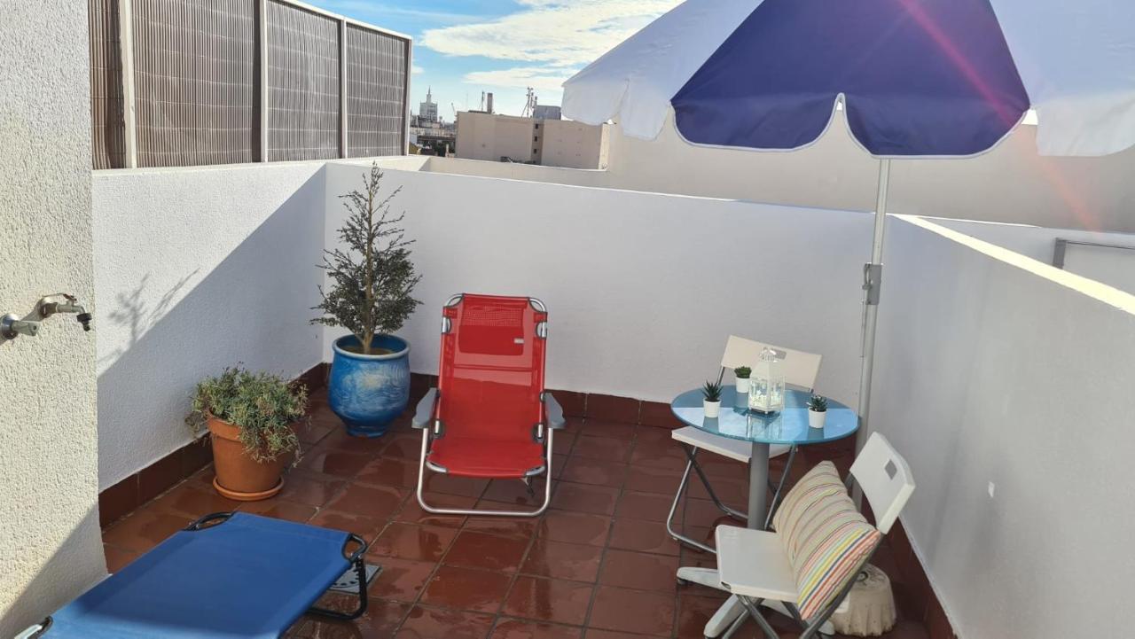 Apartamento Penthouse With Solarium In The Center Of Malaga-atico Con Solarium En El Centro De