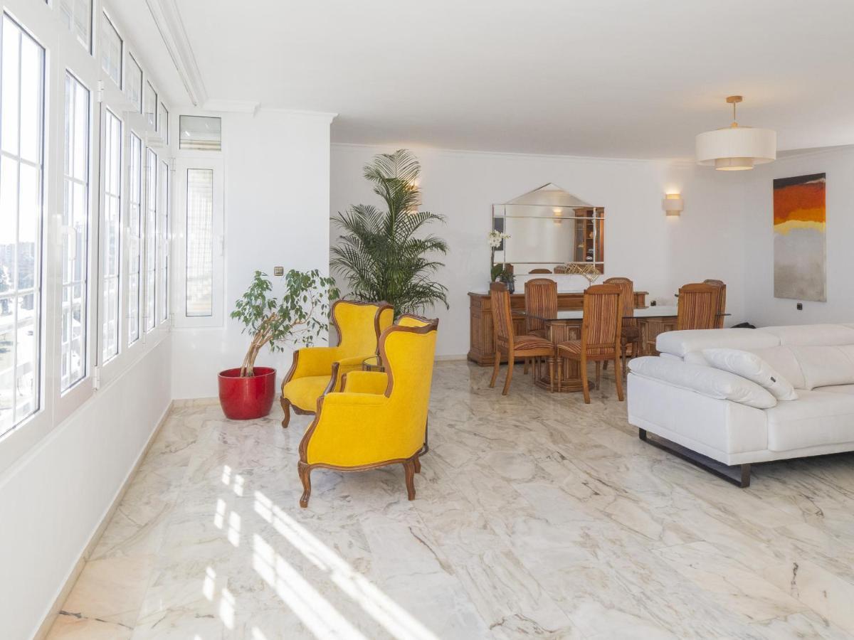 Cubo's Seaview Port & Free Parking Malaga
