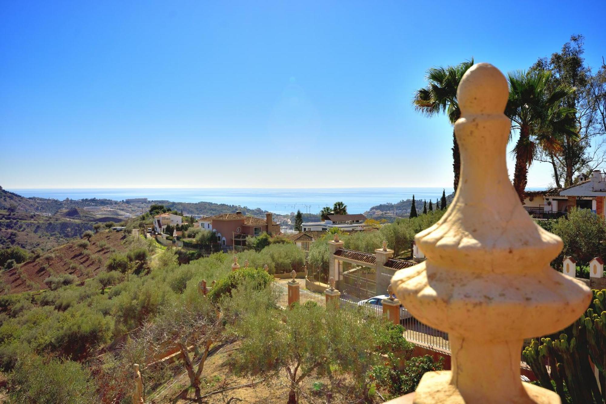 The Castle On The Hill! Villa *
