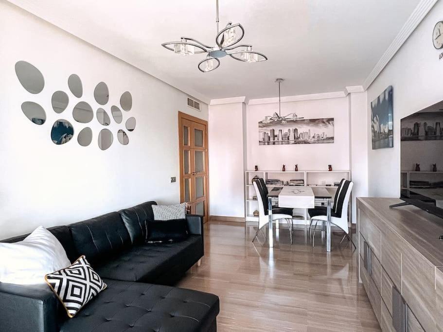 Alma Malaguena: 1era Linea Playa Lejlighed Málaga