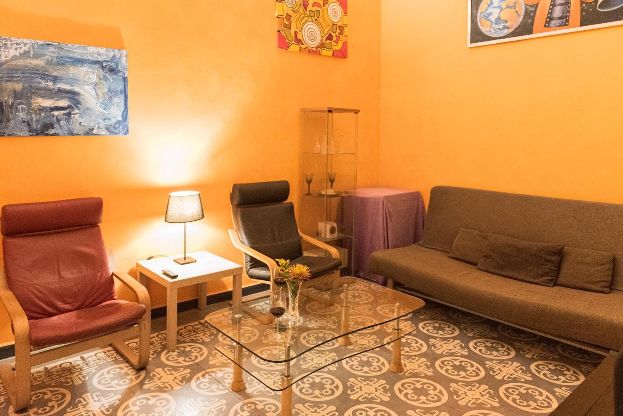 Private In Historic Building On The Square Privat bolig *