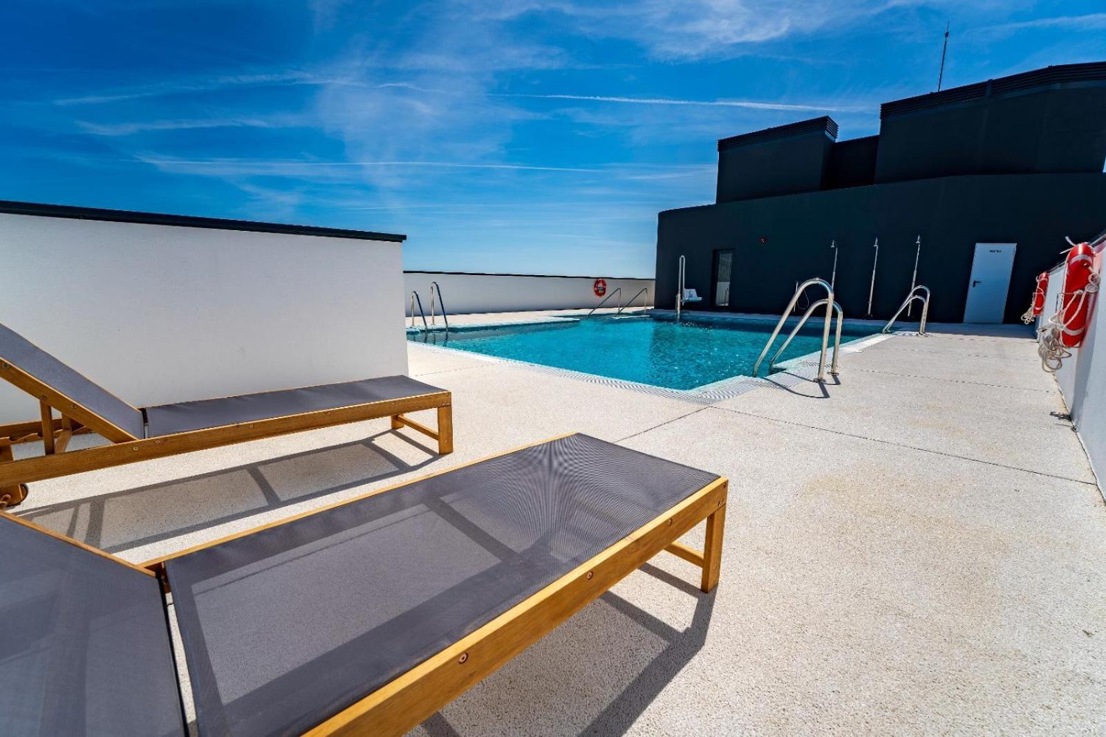 Skyline 4 Pool & Parking Free Casa de férias *