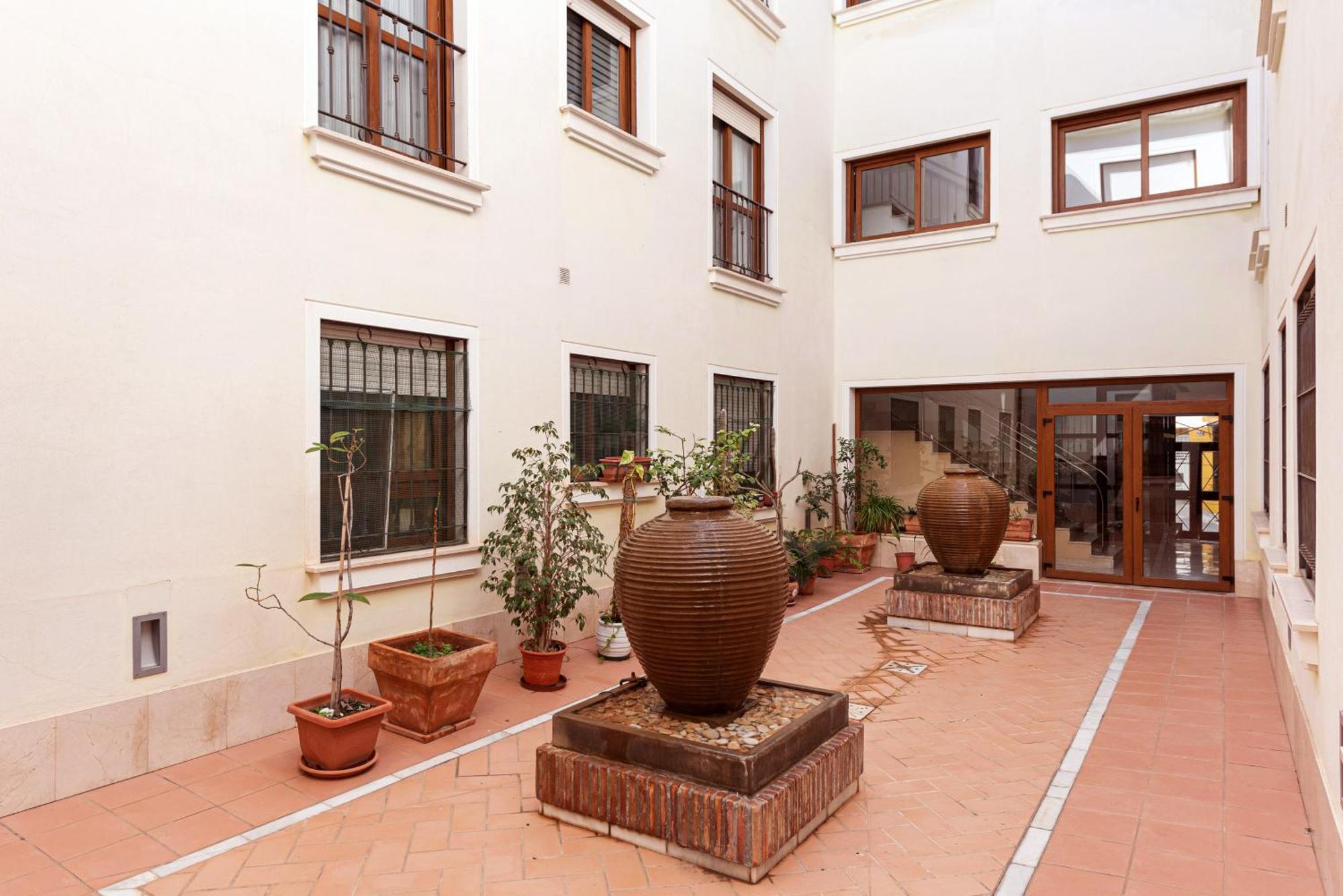 Piscina, Patio Privado Y Aparcamiento Málaga