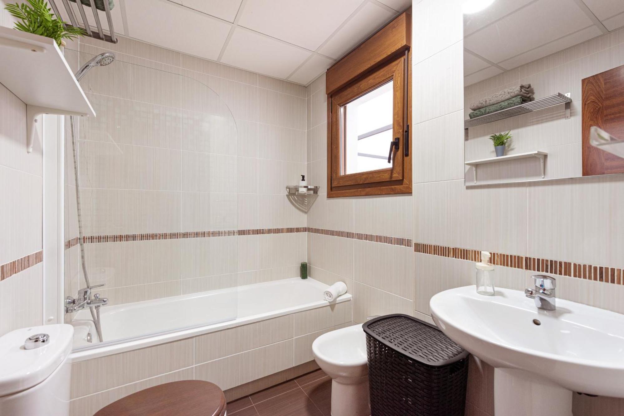 Piscina, Patio Privado Y Aparcamiento Appartement Málaga