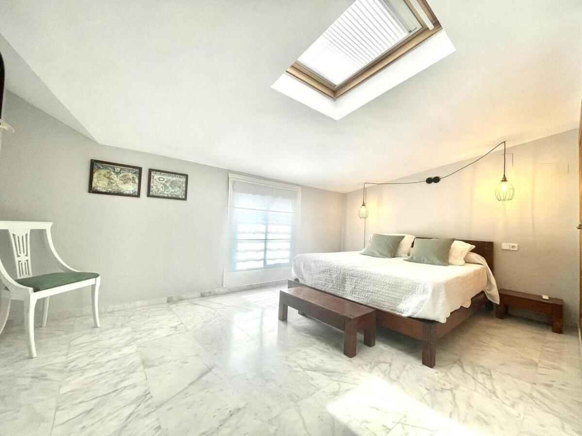 Calu Homes Duplex Cerca Playa De Huelin Lejlighed *