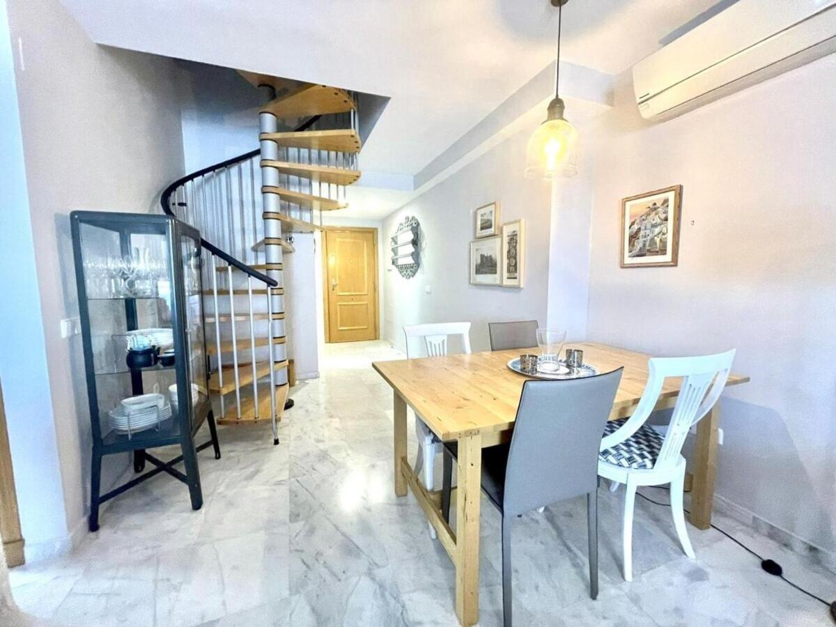 Calu Homes Duplex Cerca Playa De Huelin Lejlighed