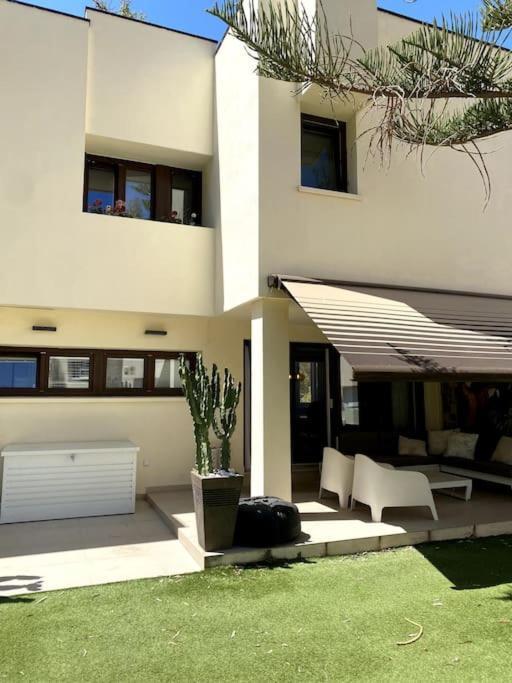 Casa Amplia Y Exclusiva * Malaga