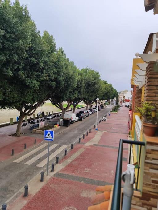 Magnificent Ground Floor With Views - B Apartment Malaga