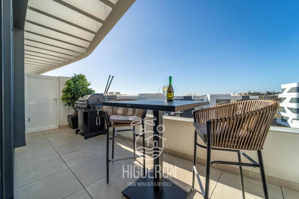 Apartamento Higueronrentals Twin