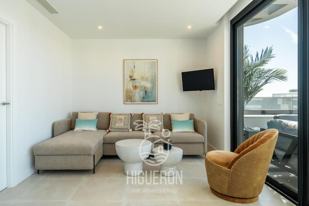 Higueronrentals Twin * Málaga