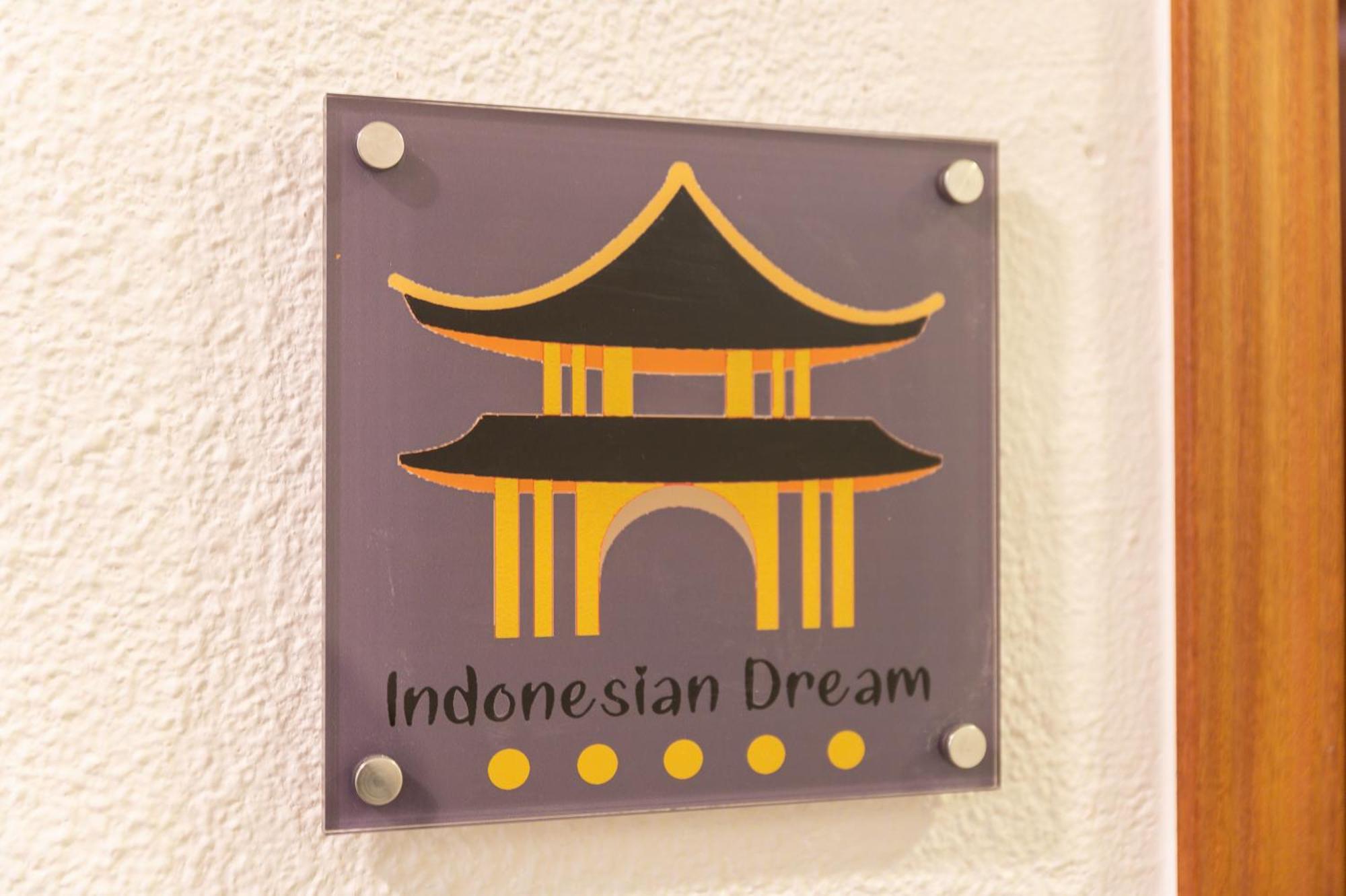 Indonesian Dreams By Iloftmalaga * Málaga