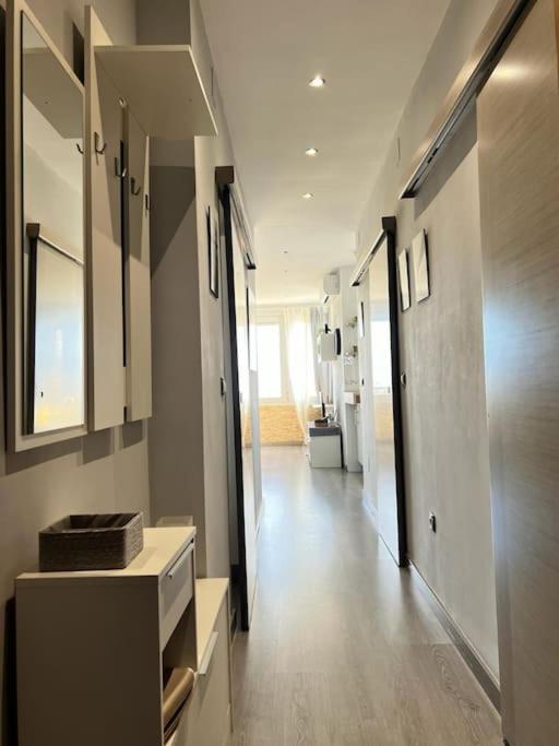 Espectacular Junto Al Mar, Con Piscina En Appartement