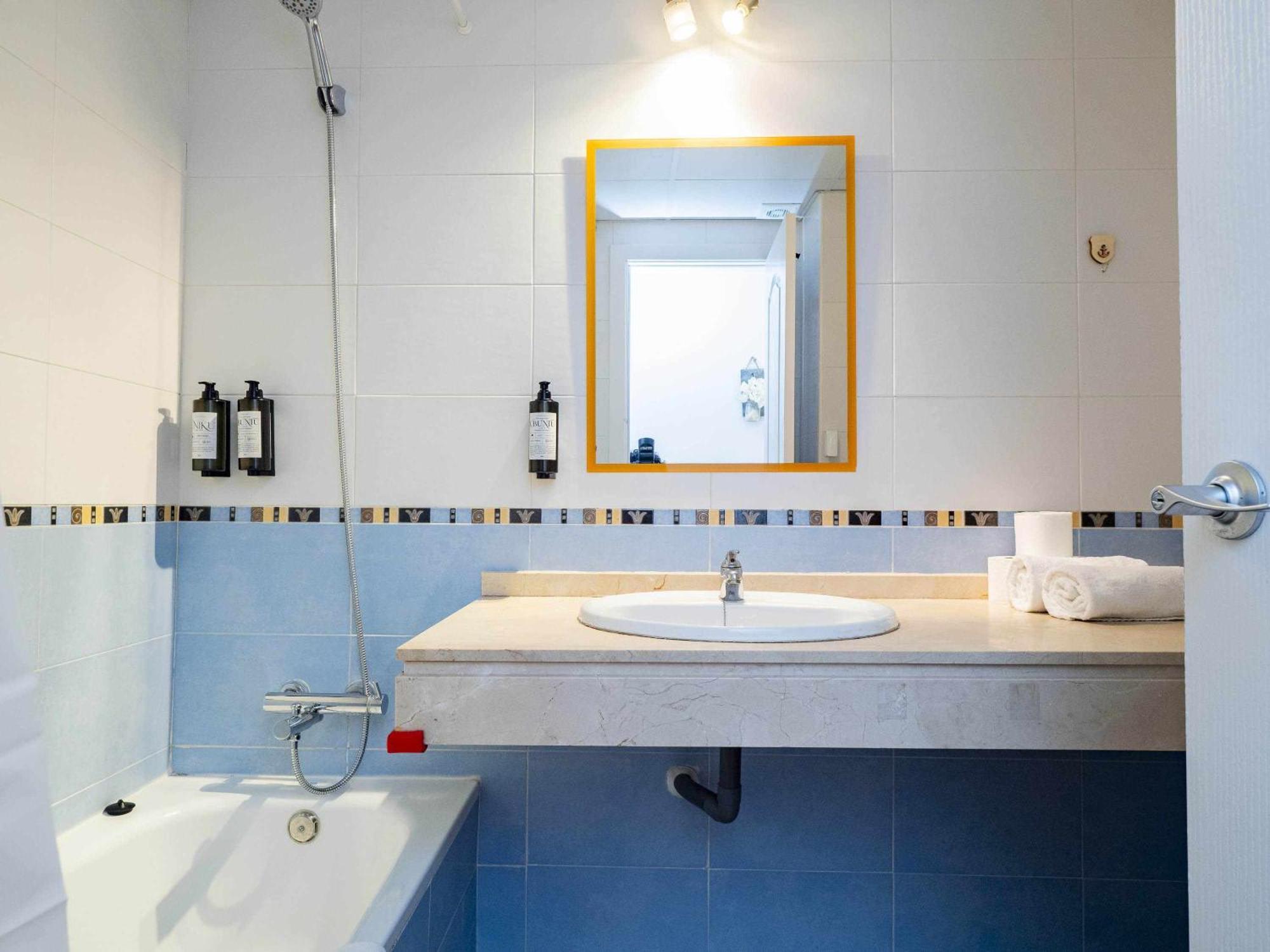Atico Con Vistas Al Mar Piscina Y Parking Apartment