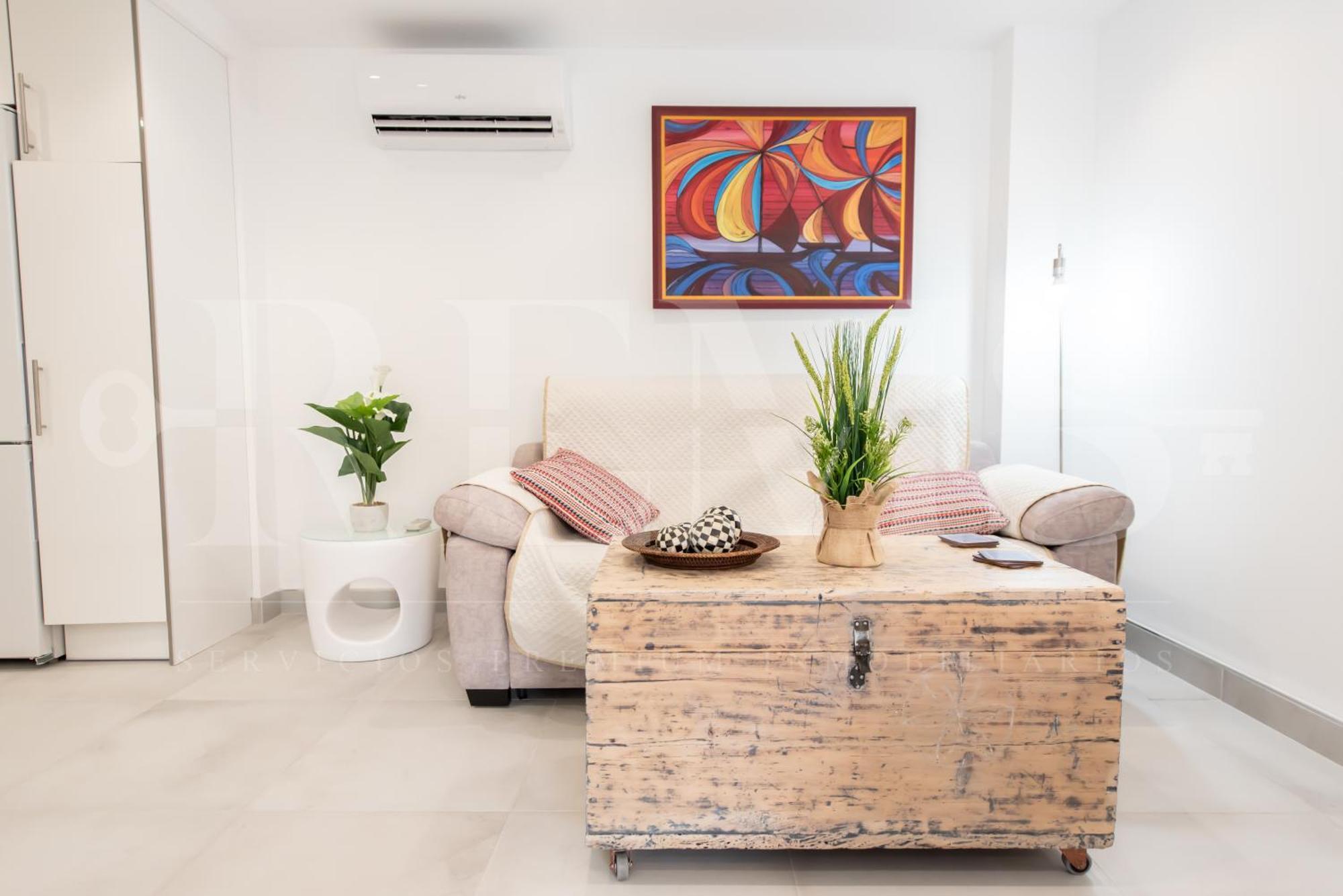 Comfortable And Charming With Terrace By Rems Apartamento