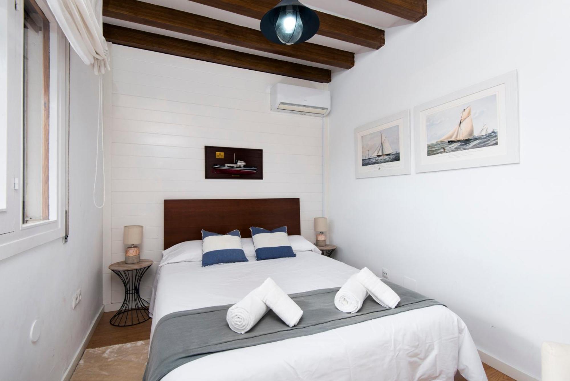 Queen Of The Ocean Villa: Stately Style House With Pool Hébergement de vacances
