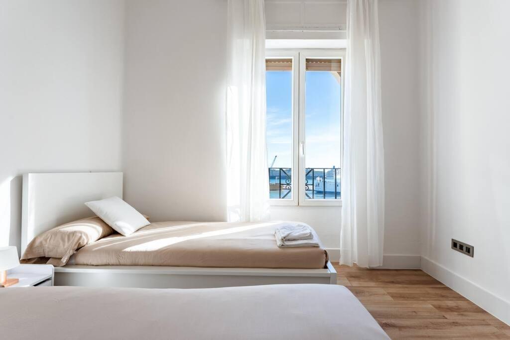 Luxury Penthouse With Sea View In Soho Lägenhet