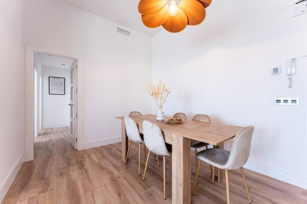Luxury Penthouse With Sea View In Soho Lägenhet *