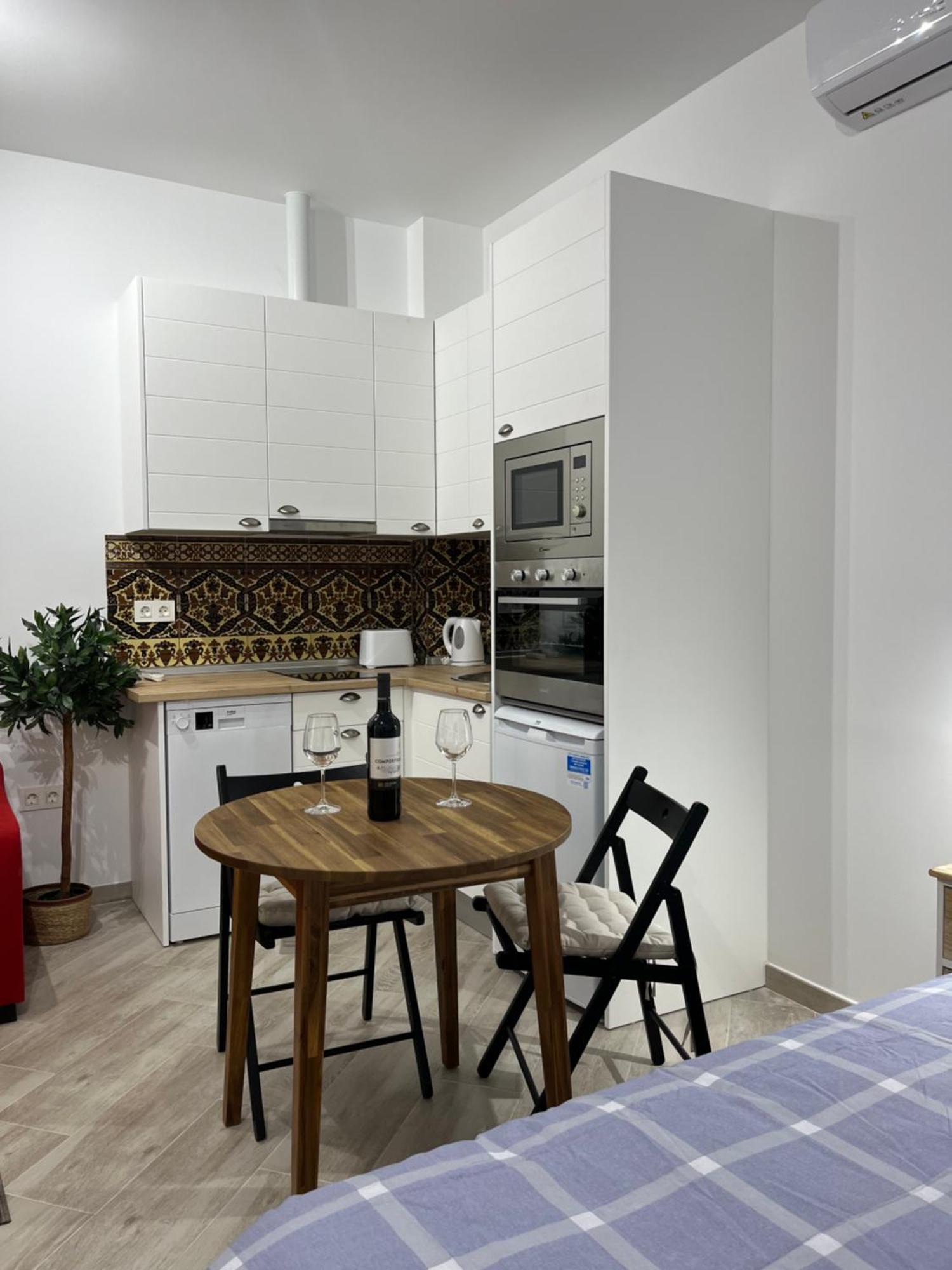 Lägenhet Malasana 51, New Art Apartment, Breakfast Included, Historic Center, Quite Neighborhood, Ml Málaga
