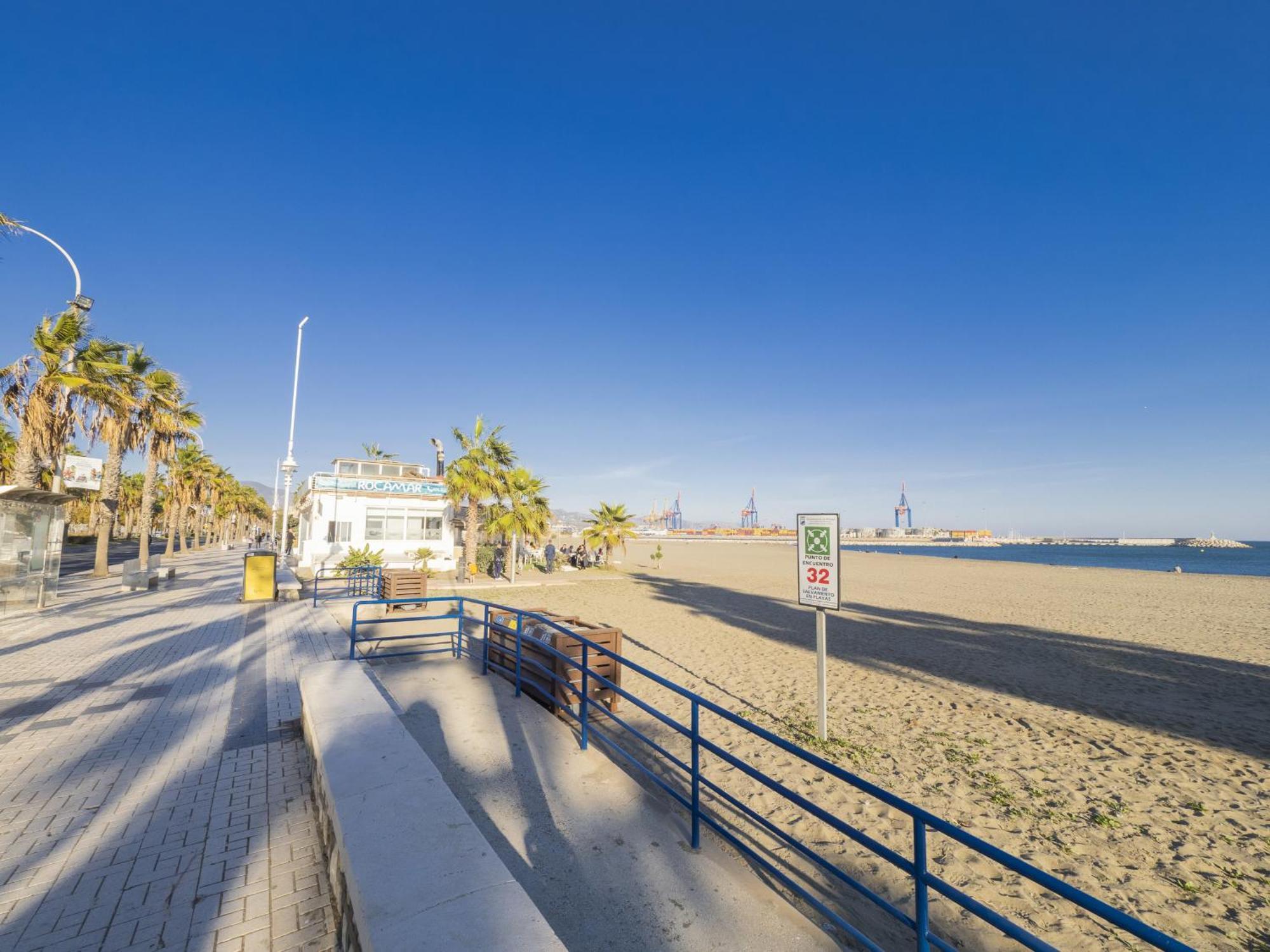 Cubo's Seaview Port & Free Parking Apartment