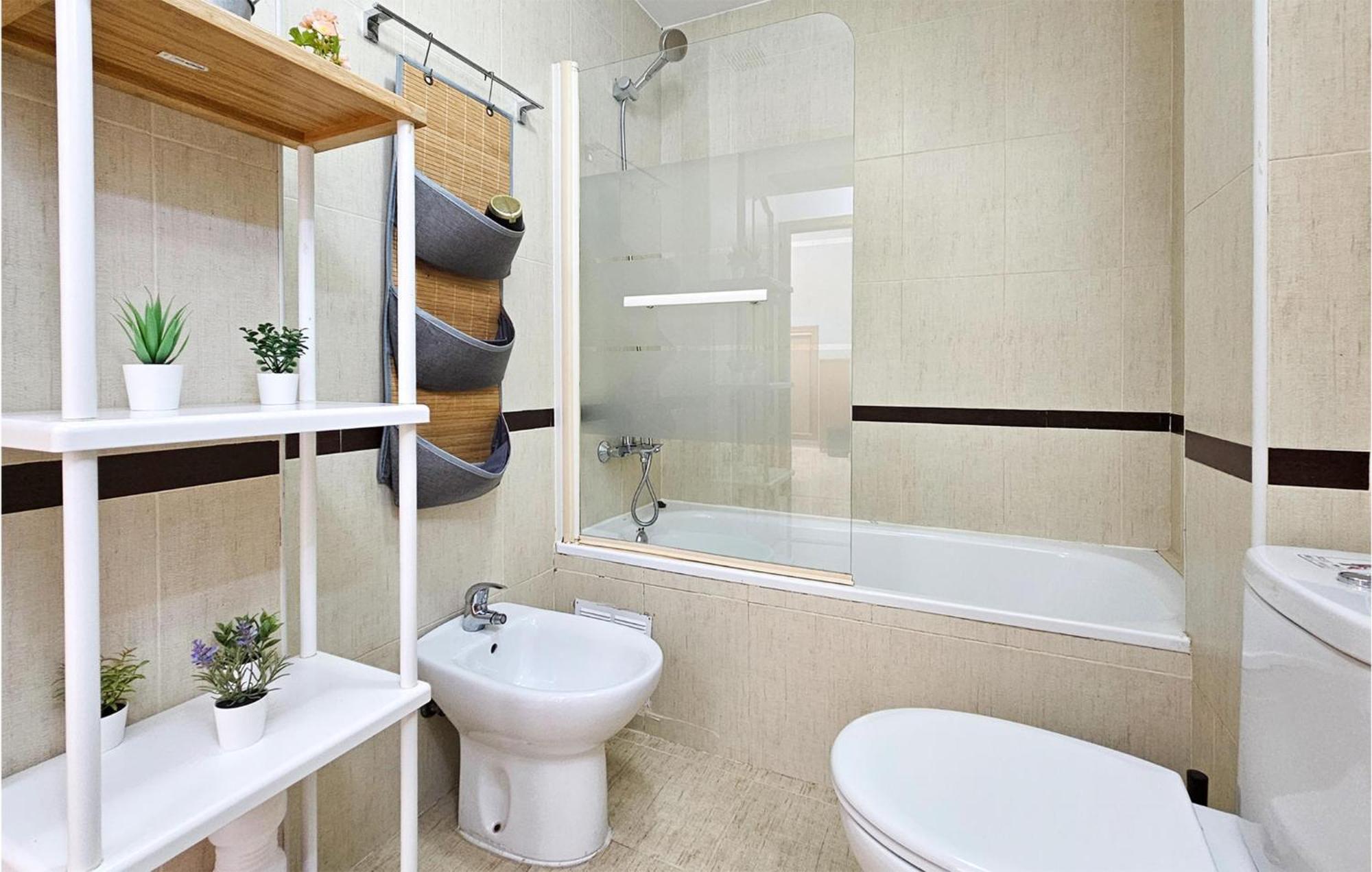 Appartamento Stunning In With 2 Bedrooms *