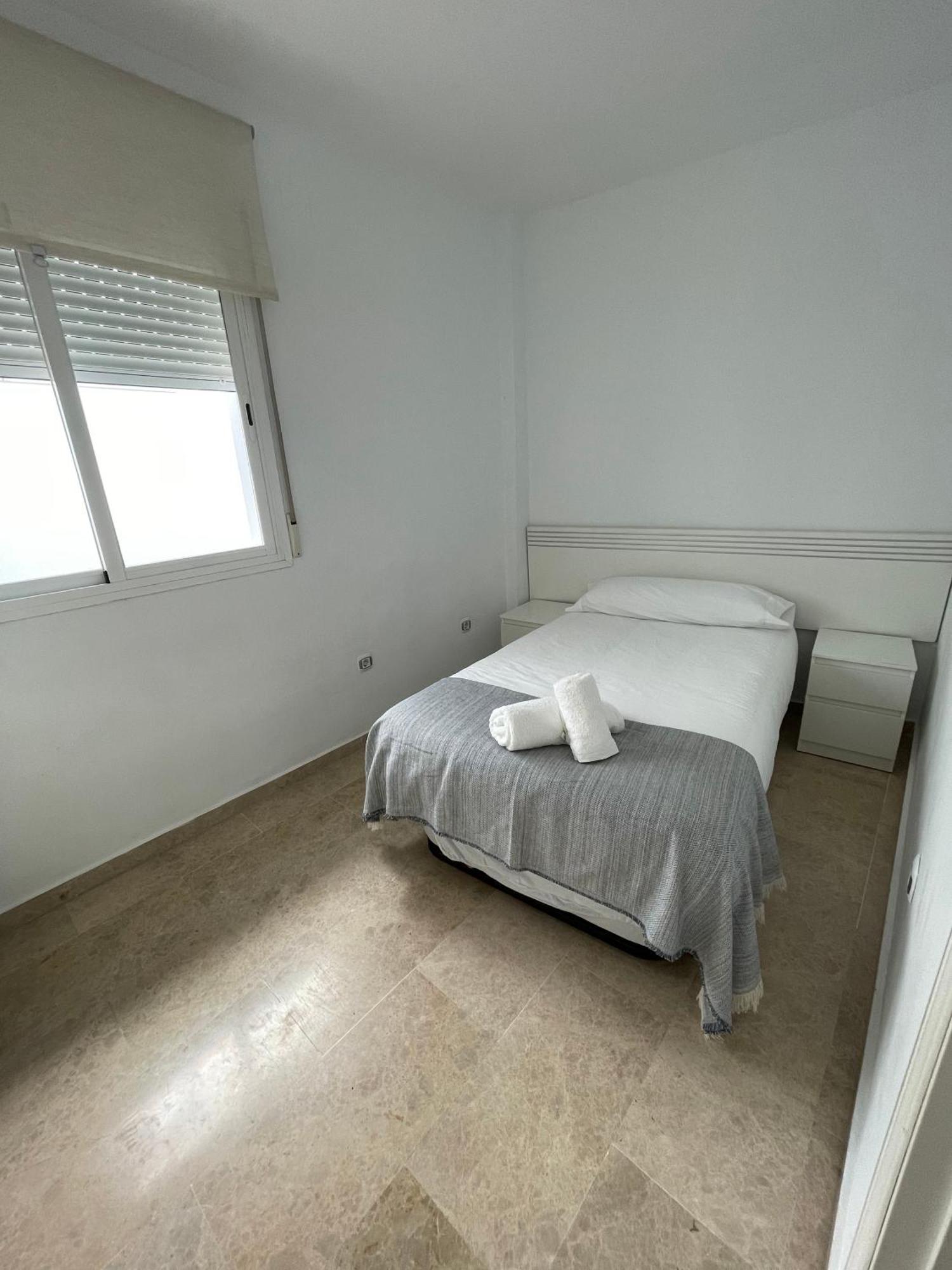 A 5 Min Estacion De Tren- Patio-parking Y Playa Malaga
