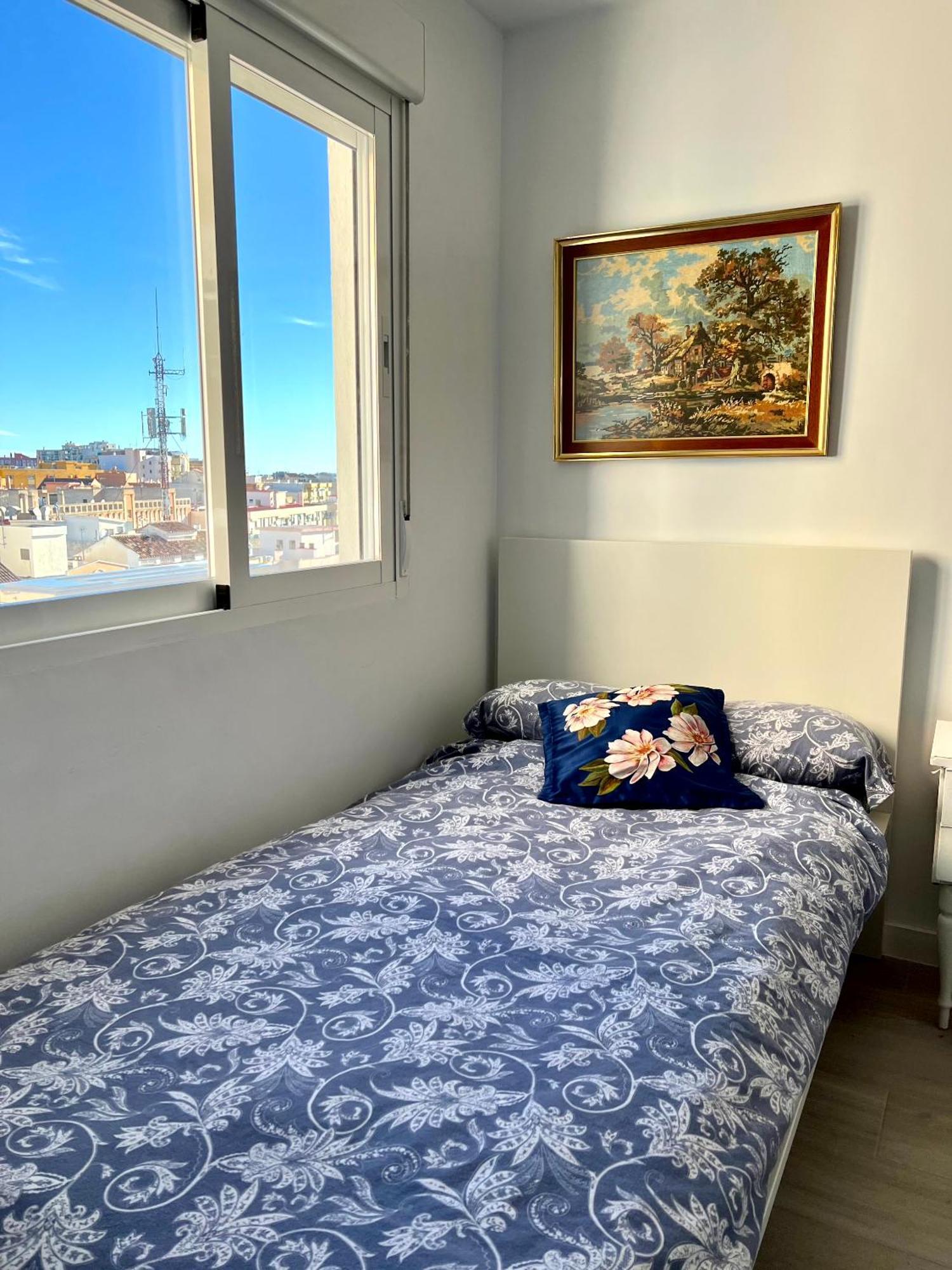 Rare Find! Skyline View-modern 6 Bed 2 Bath Flat In The Heart Of * Málaga