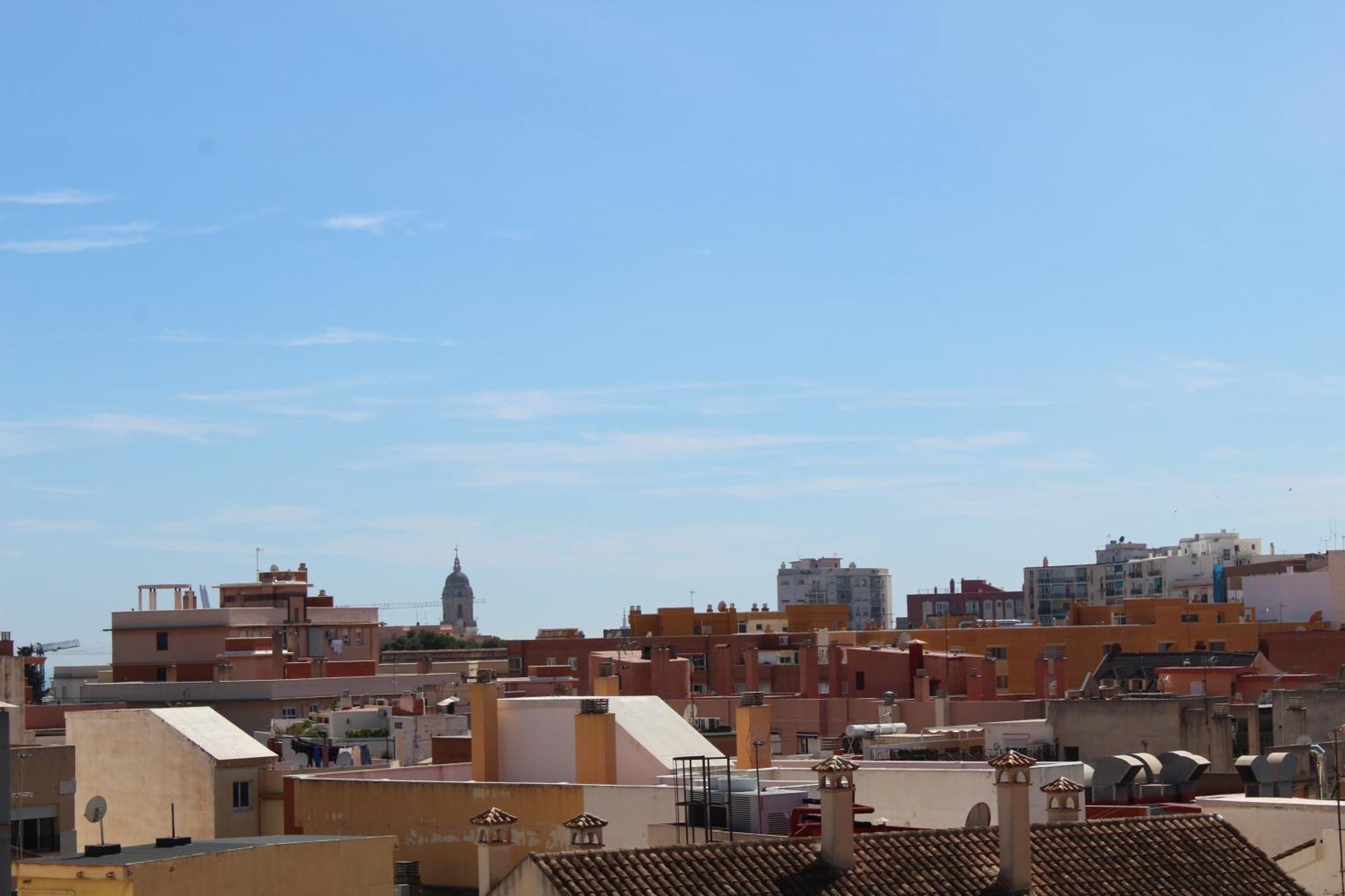 Rare Find! Skyline View-modern 6 Bed 2 Bath Flat In The Heart Of Alloggio in famiglia Málaga