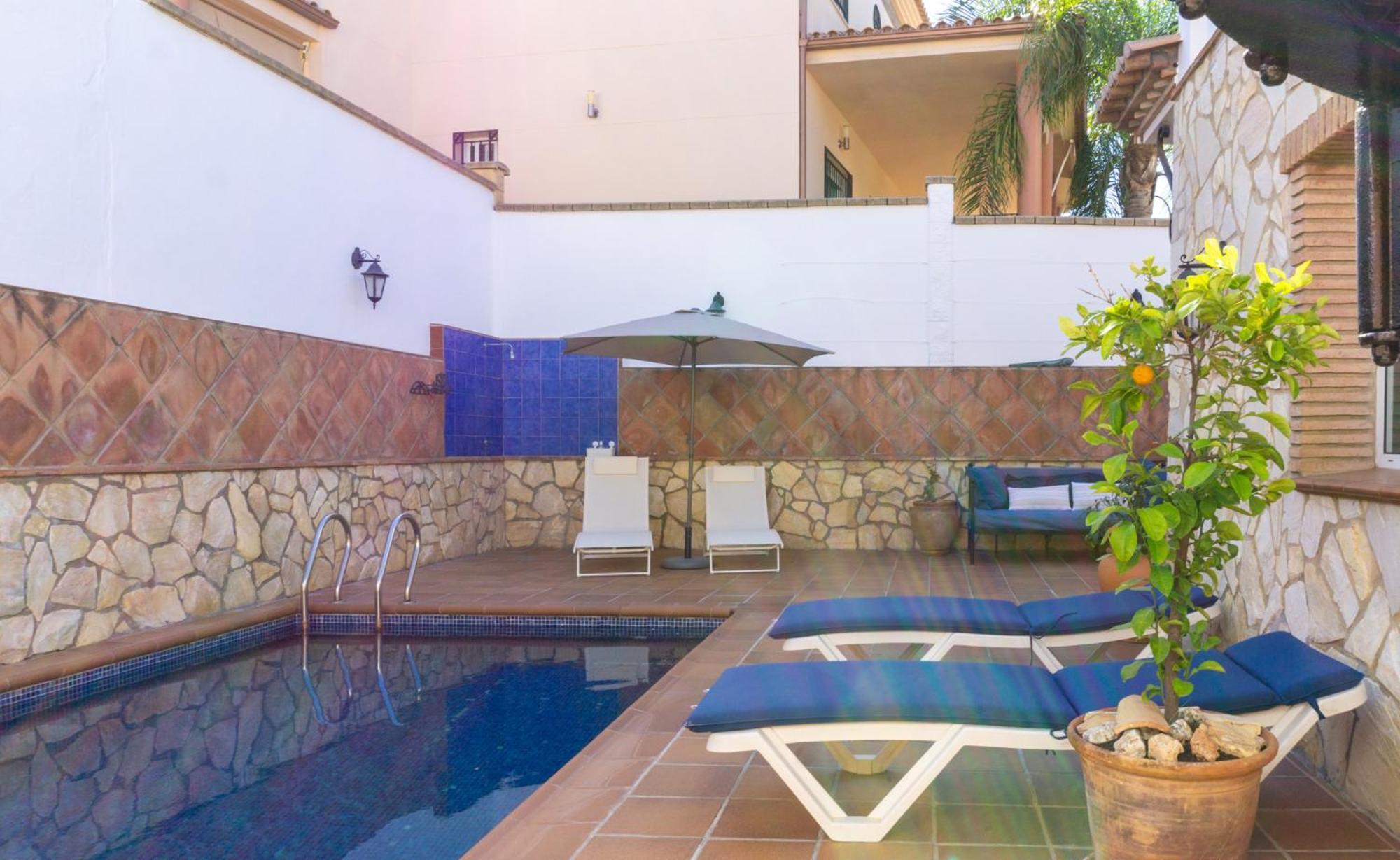 House Pool & Parking * Málaga
