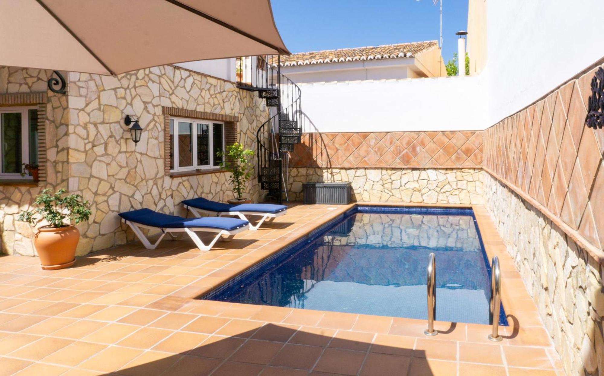 Сasa de vacaciones House Pool & Parking *
