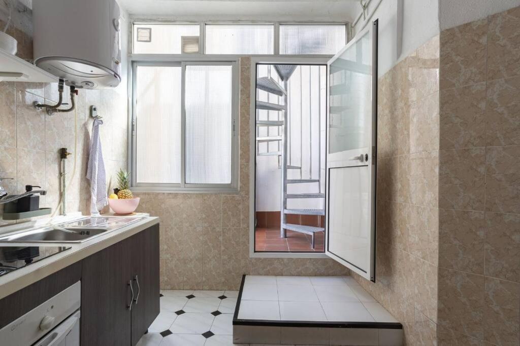 Leilighet Large Private Terrace 2 Bedroom *