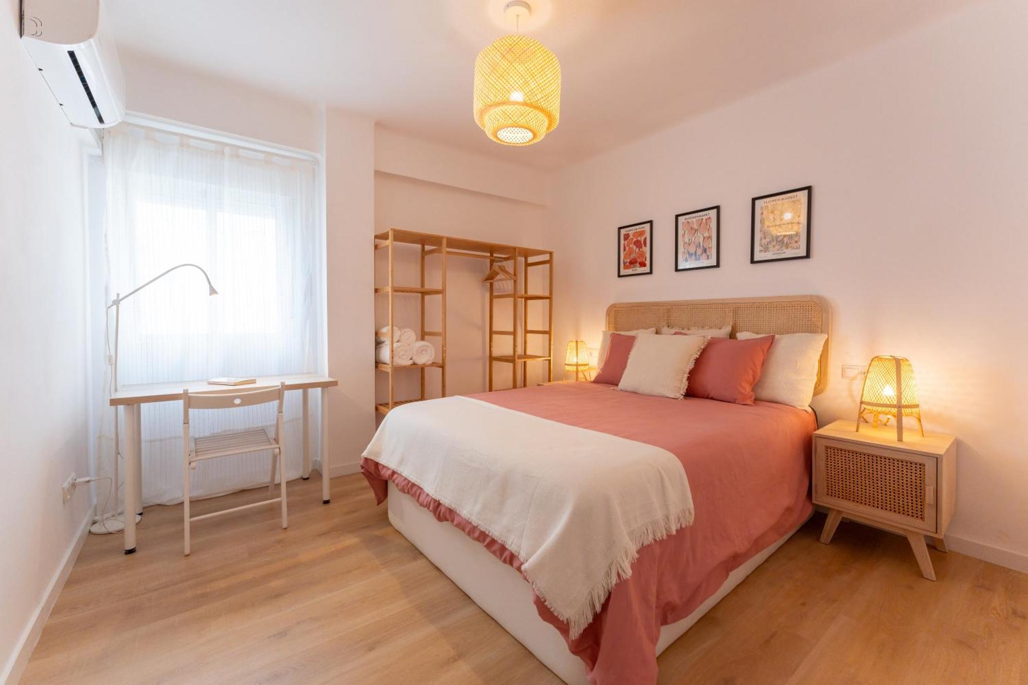 Apartment Lux Oasis - Modern 3br, Fast Wifi, Smarttv