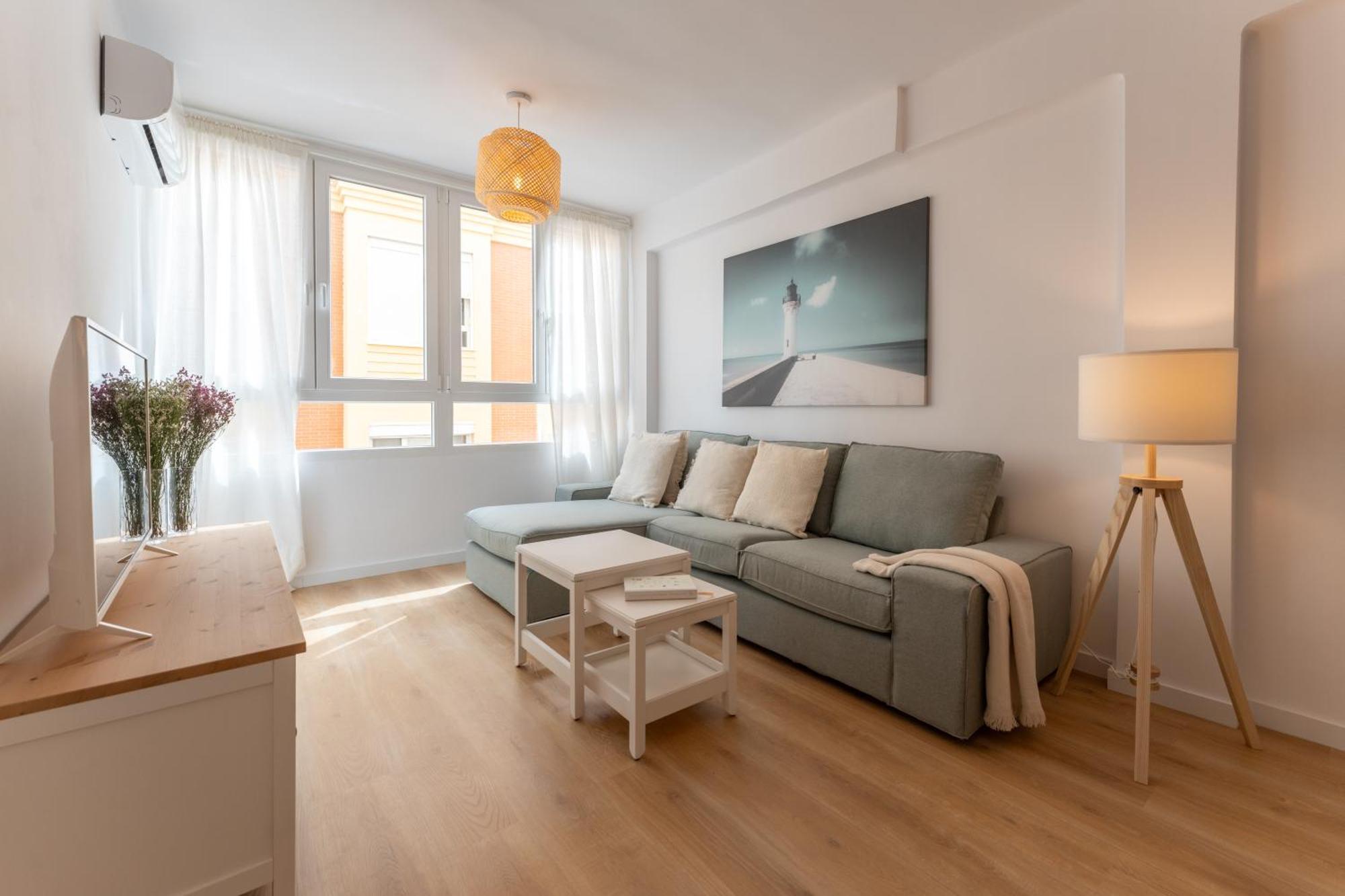 Apartment Lux Oasis - Modern 3br, Fast Wifi, Smarttv