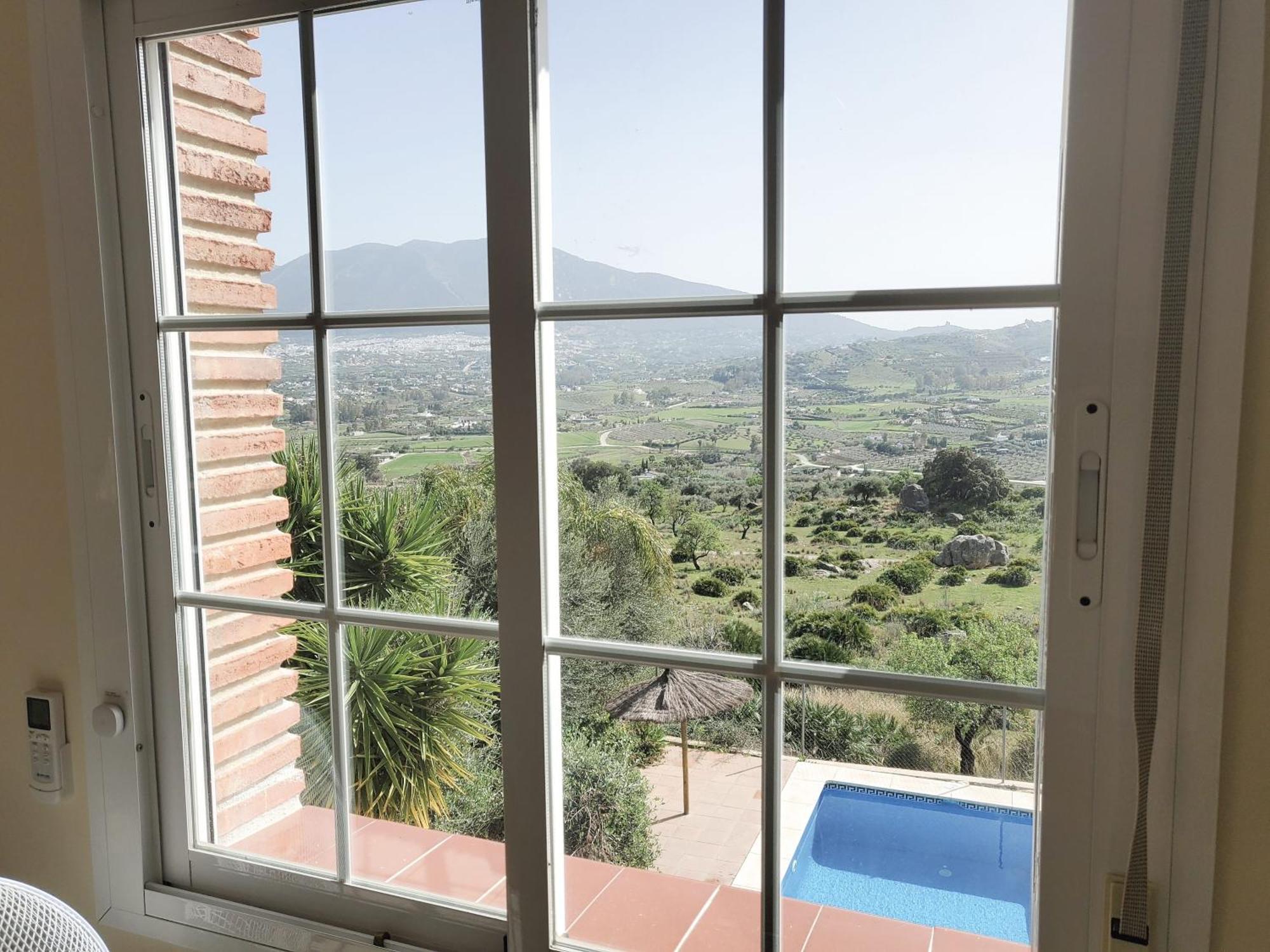 Casa Sunflower Villa *