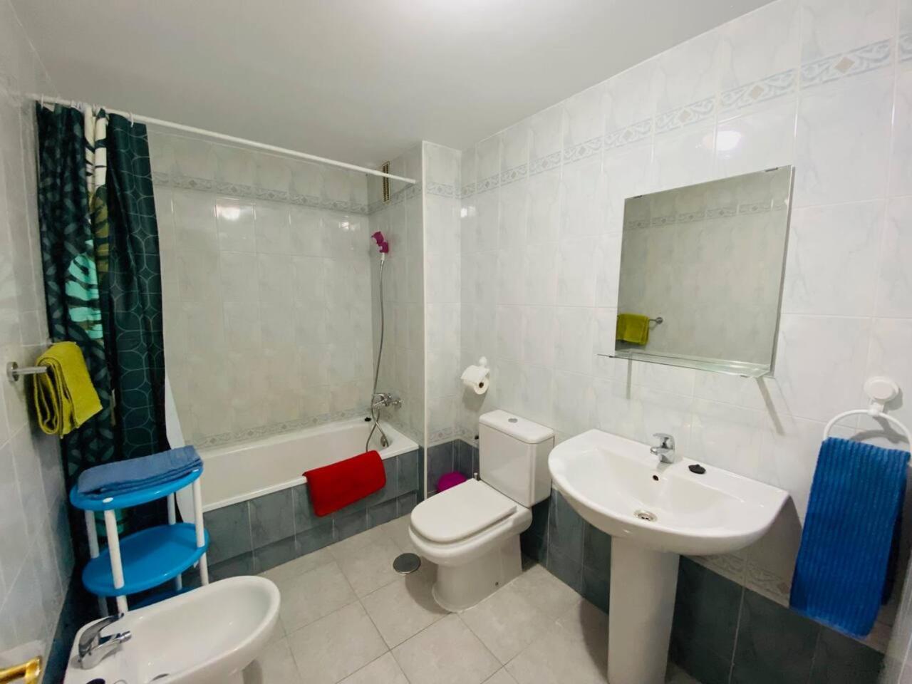 Lägenhet Vivienda De Vacaciones Con Piscina Y Wifi En Teatinos Málaga