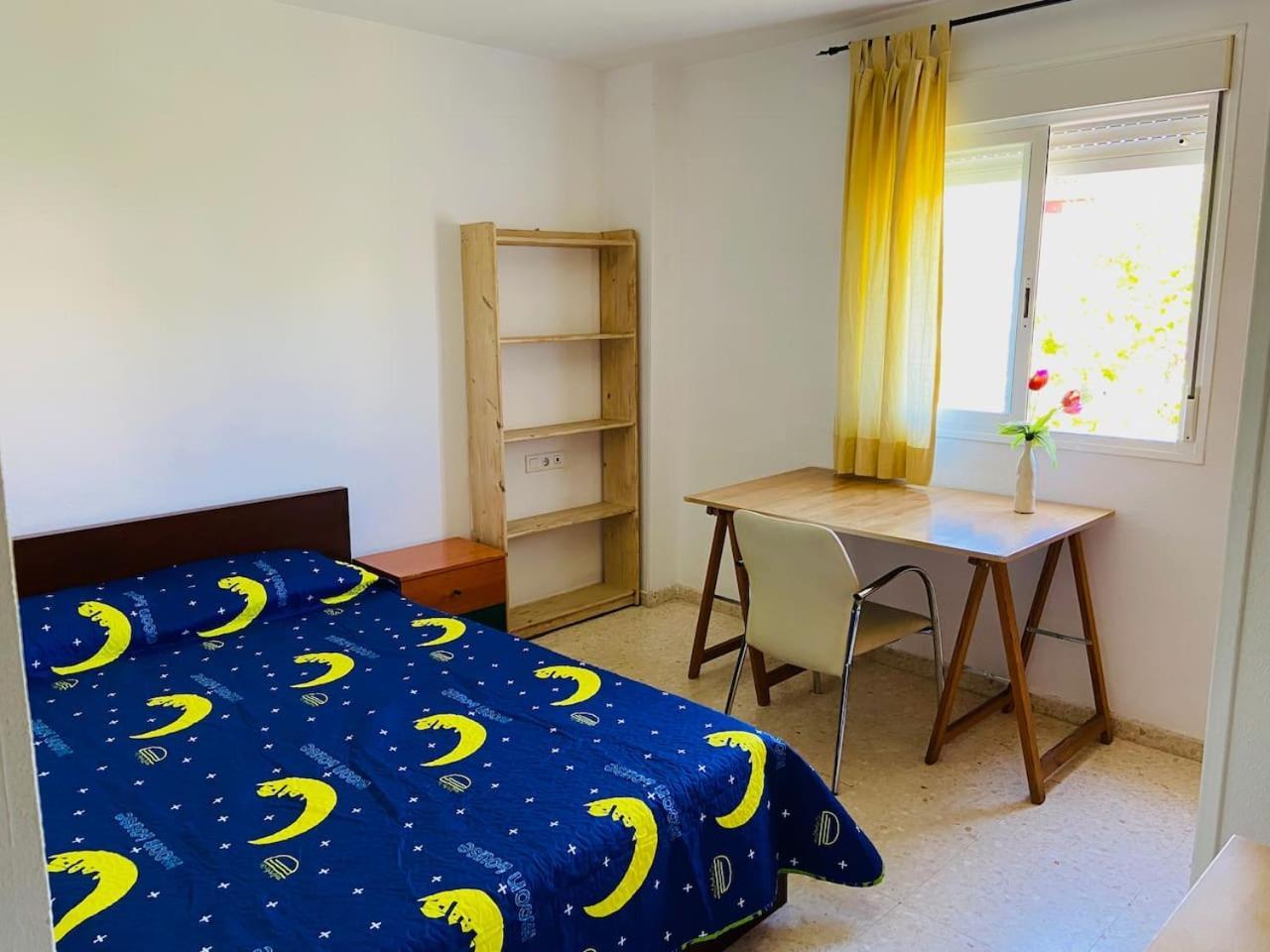 Vivienda De Vacaciones Con Piscina Y Wifi En Teatinos Málaga