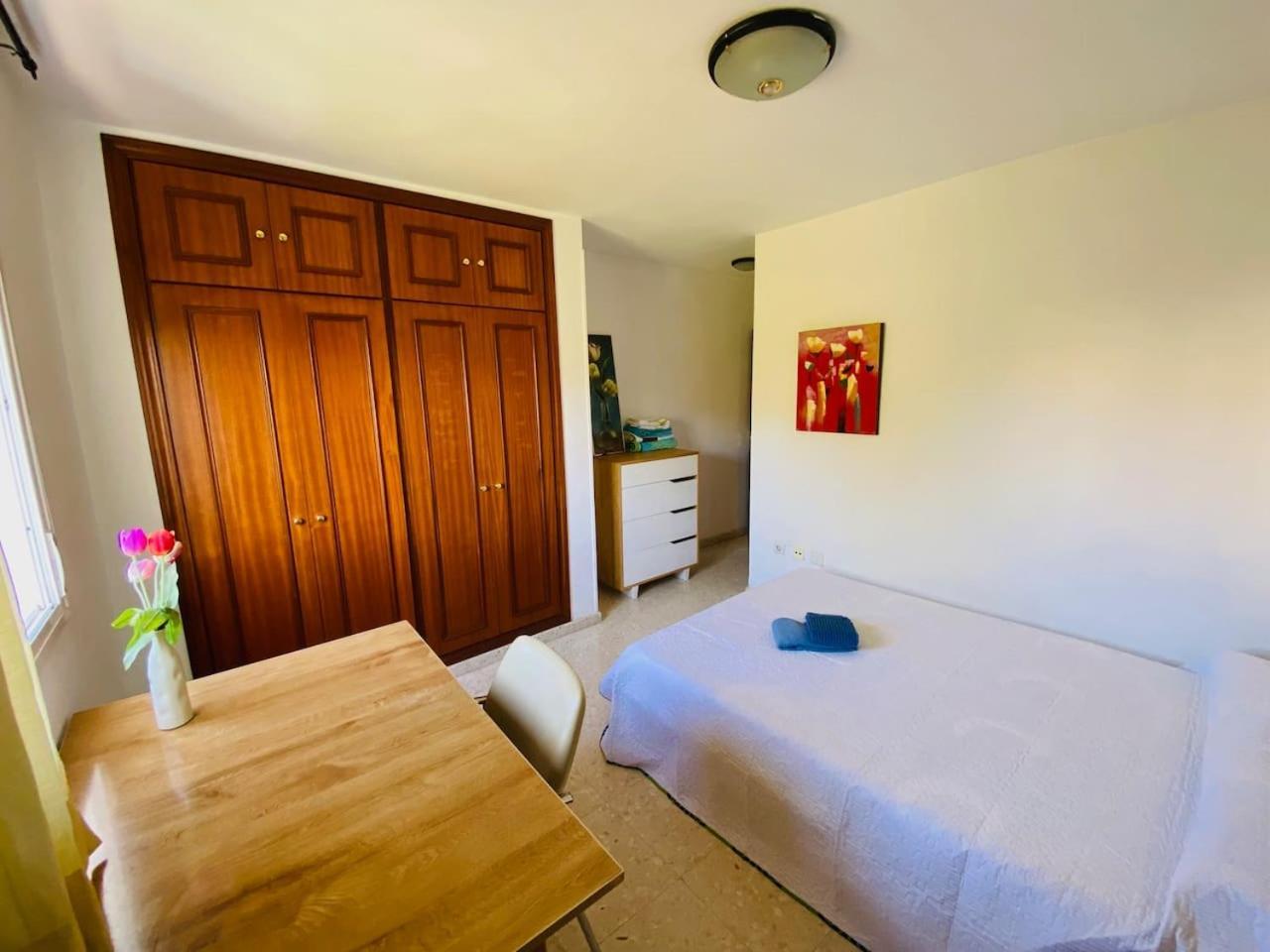 Lägenhet Vivienda De Vacaciones Con Piscina Y Wifi En Teatinos Málaga