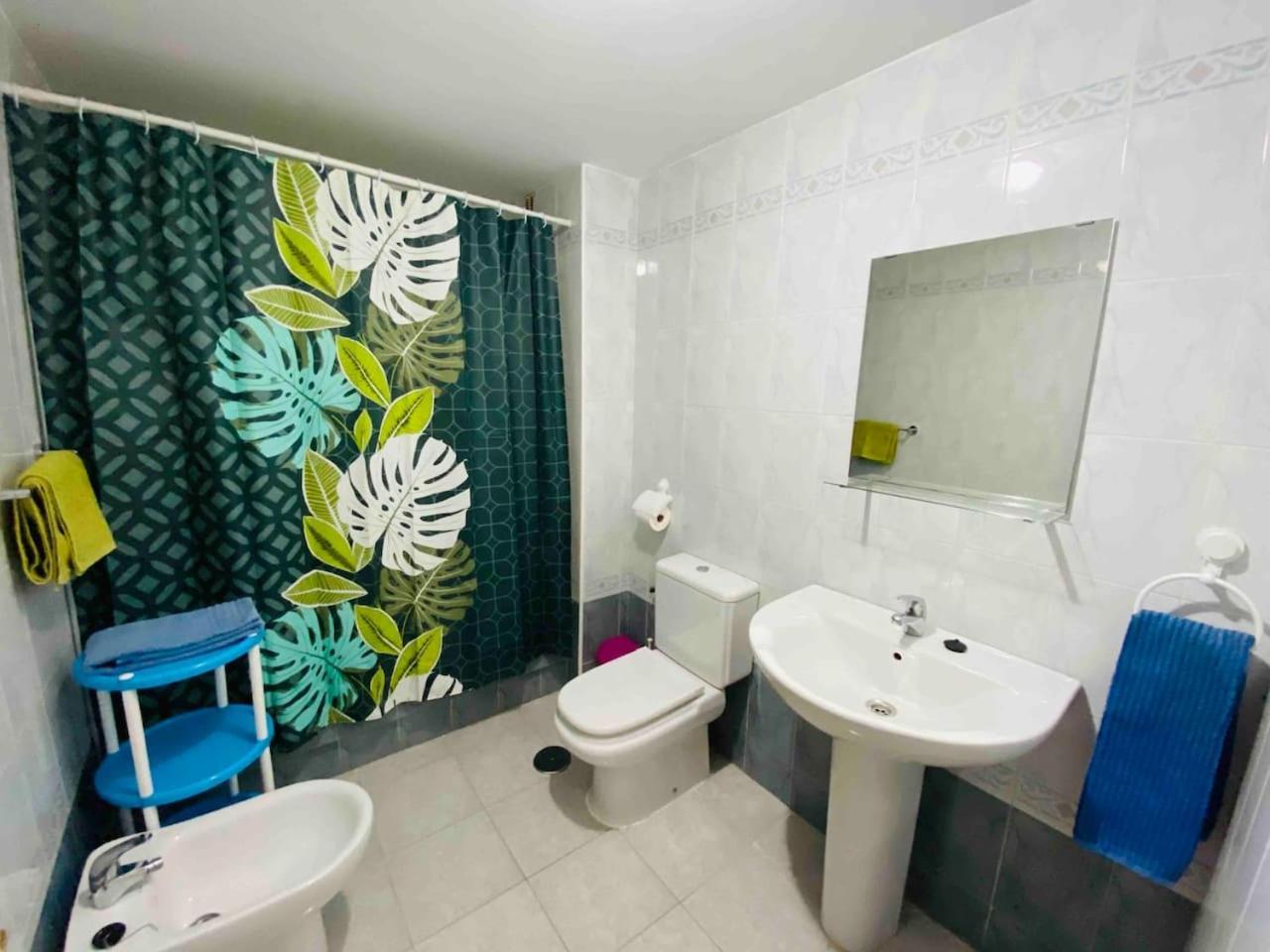Vivienda De Vacaciones Con Piscina Y Wifi En Teatinos Málaga
