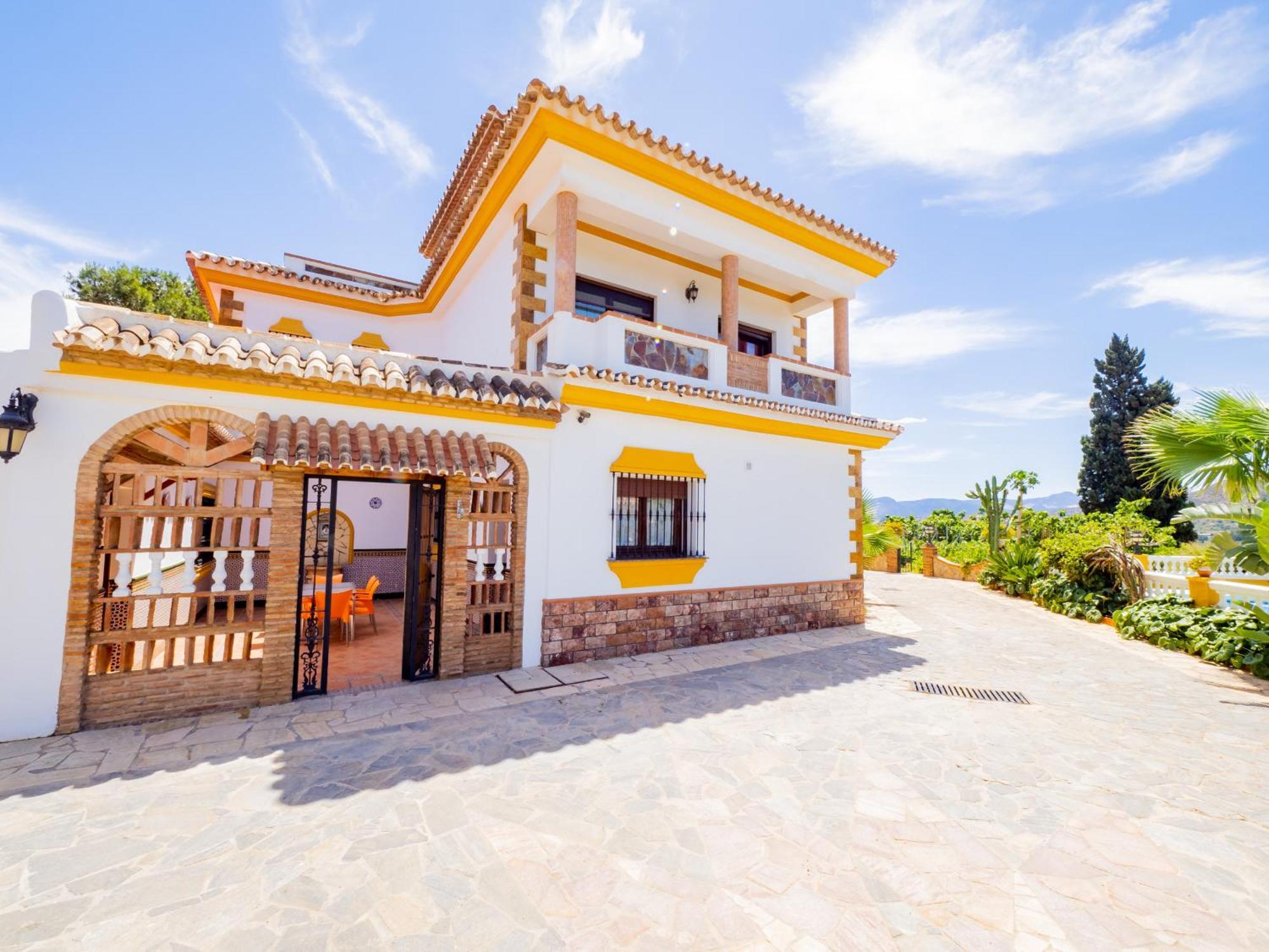 Villa Cubo's Fina & Minigolf Included