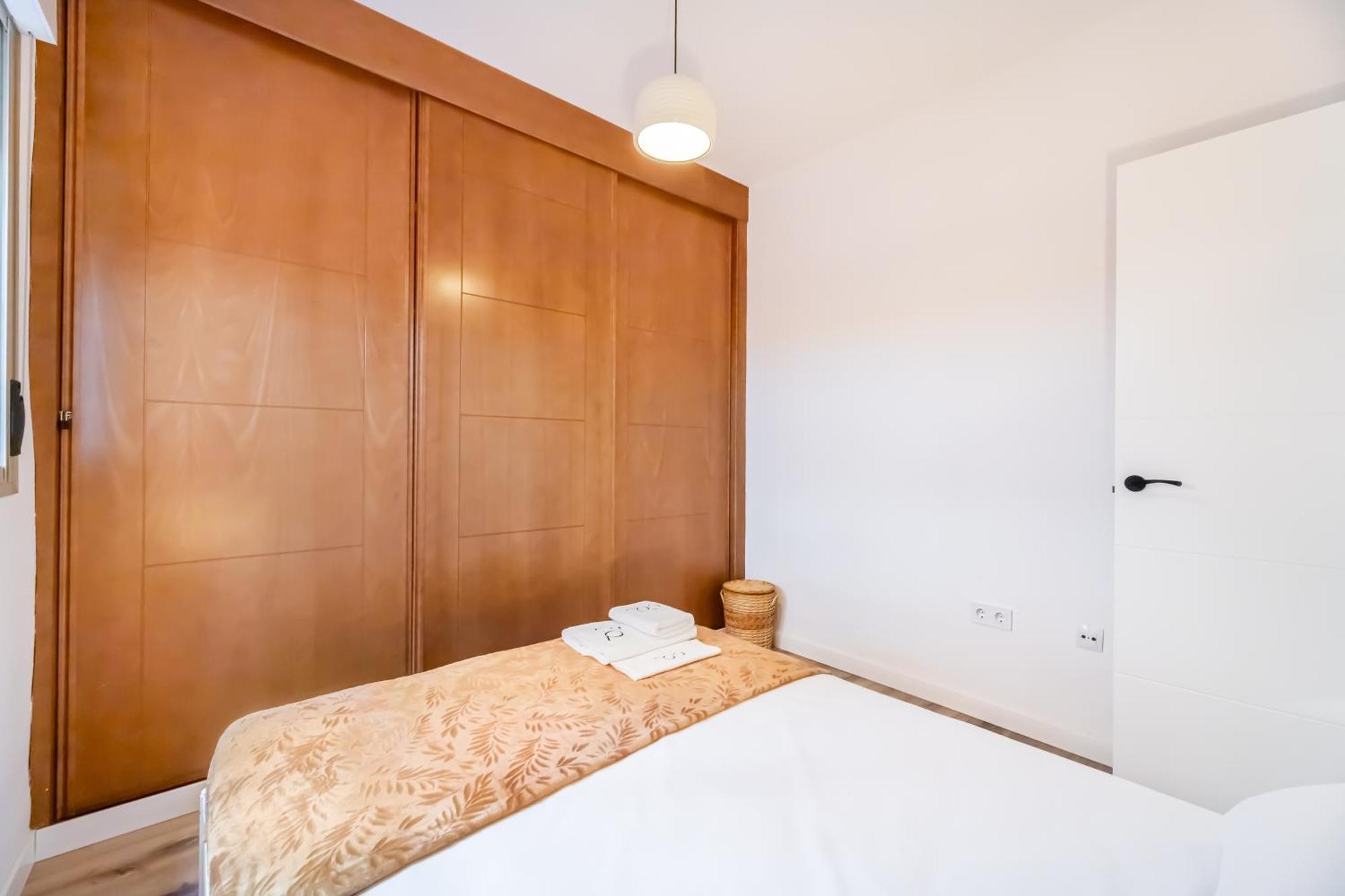 Charming 4-bedroom In Malaga's Historic Center Appartement