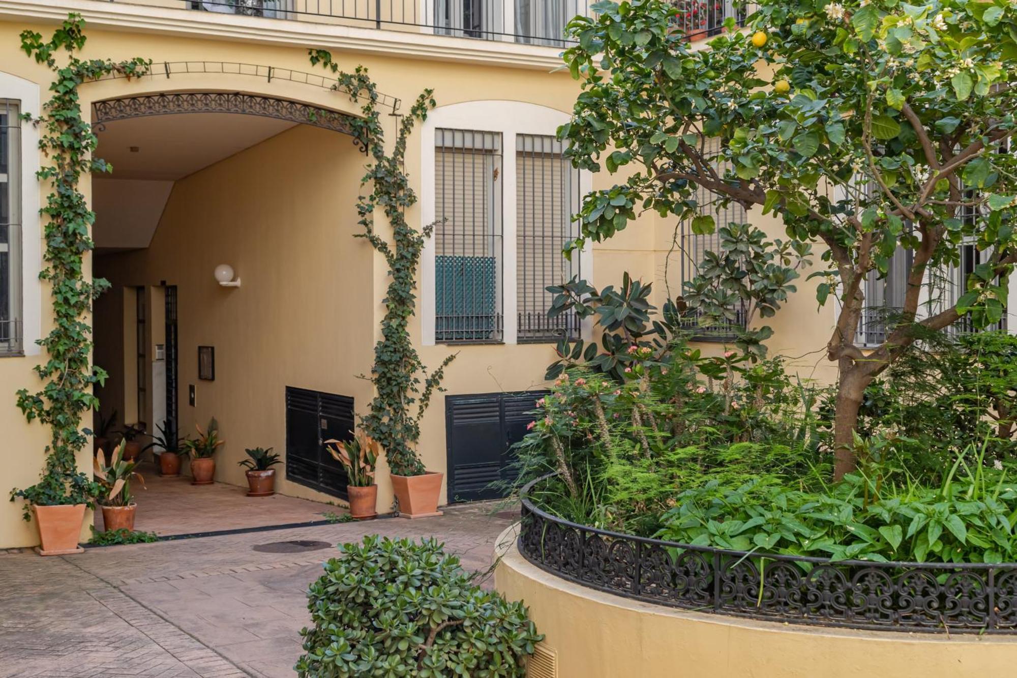 Charming 4-bedroom In Malaga's Historic Center