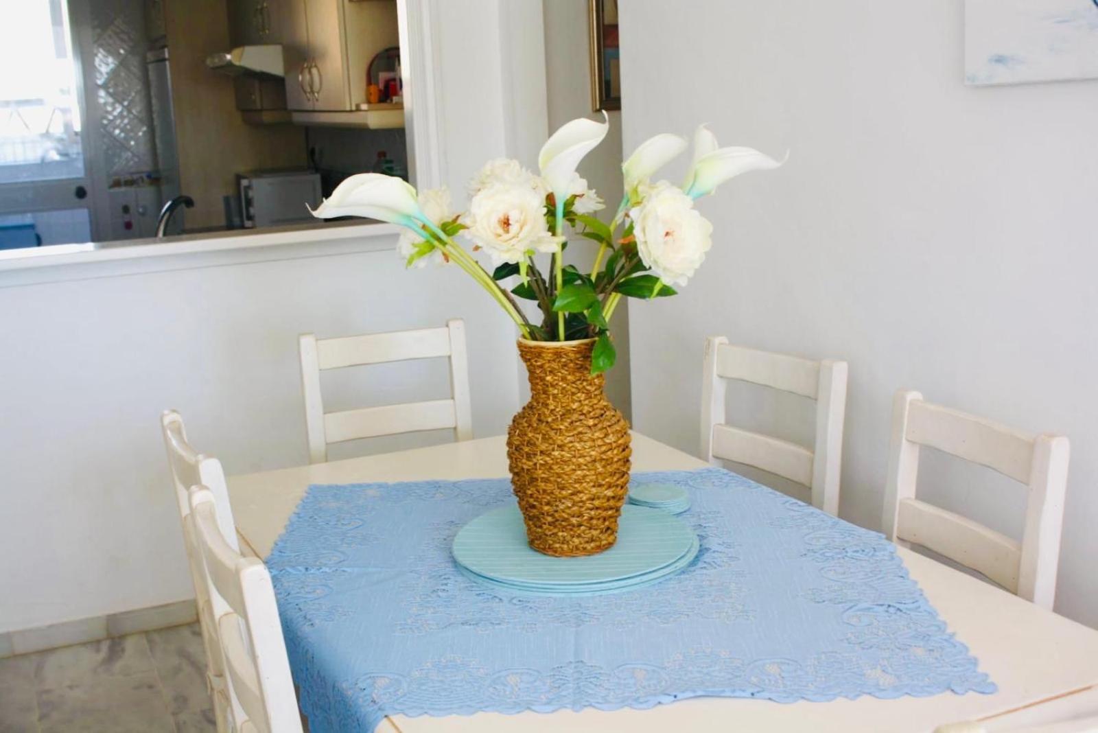Appartement Lovely Apartment, Grancalahonda By Holidays2rent