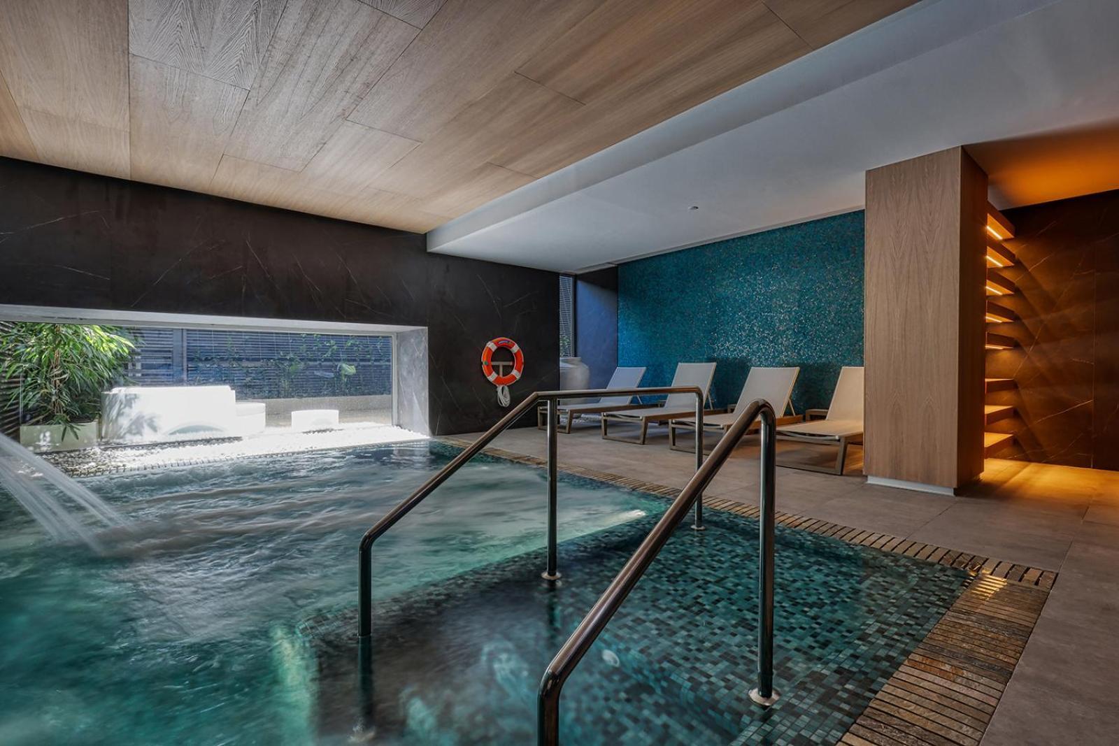 Luxury Front 2 Bed In Towers Apartamento