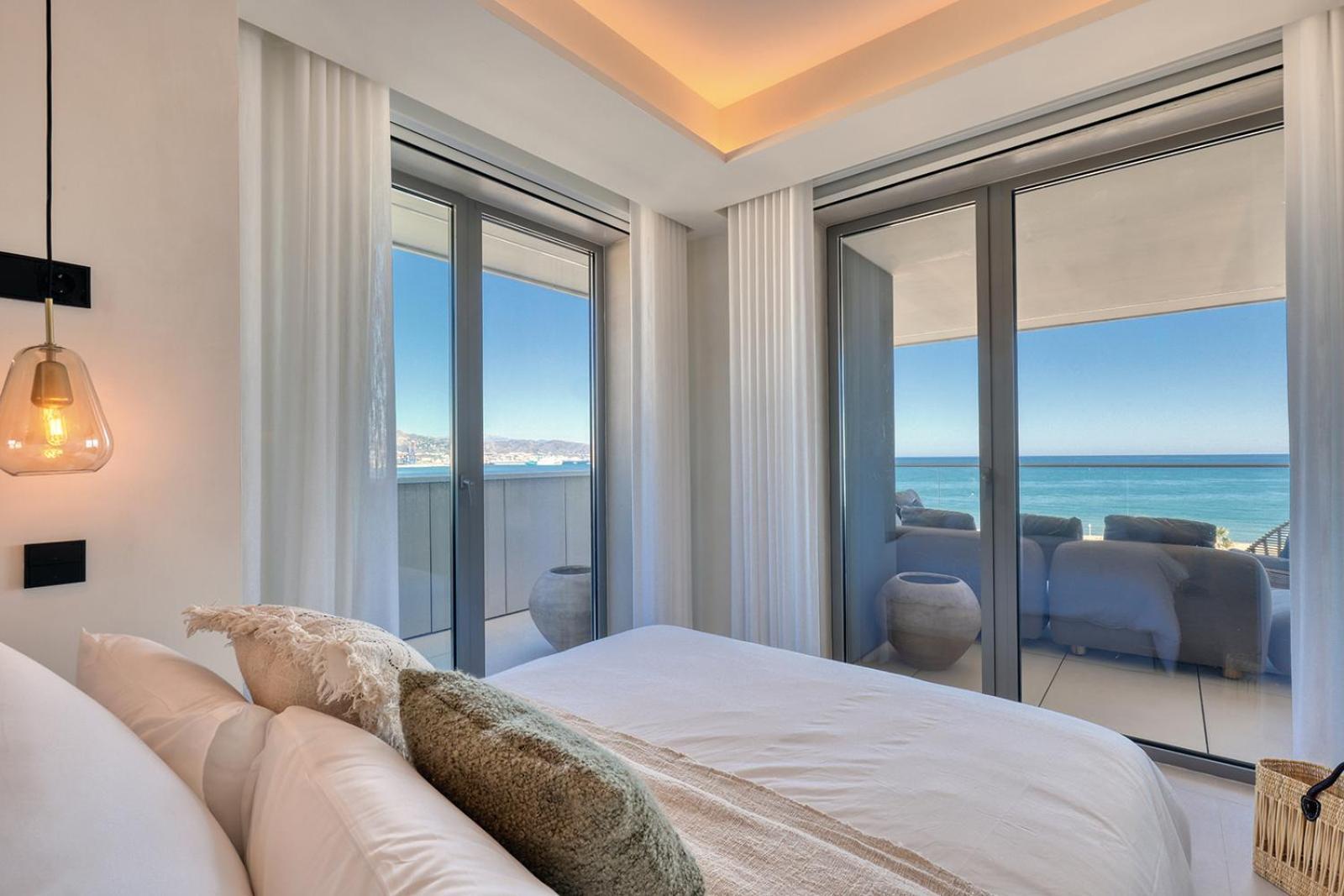 Apartamento Luxury Front 2 Bed In Towers Málaga