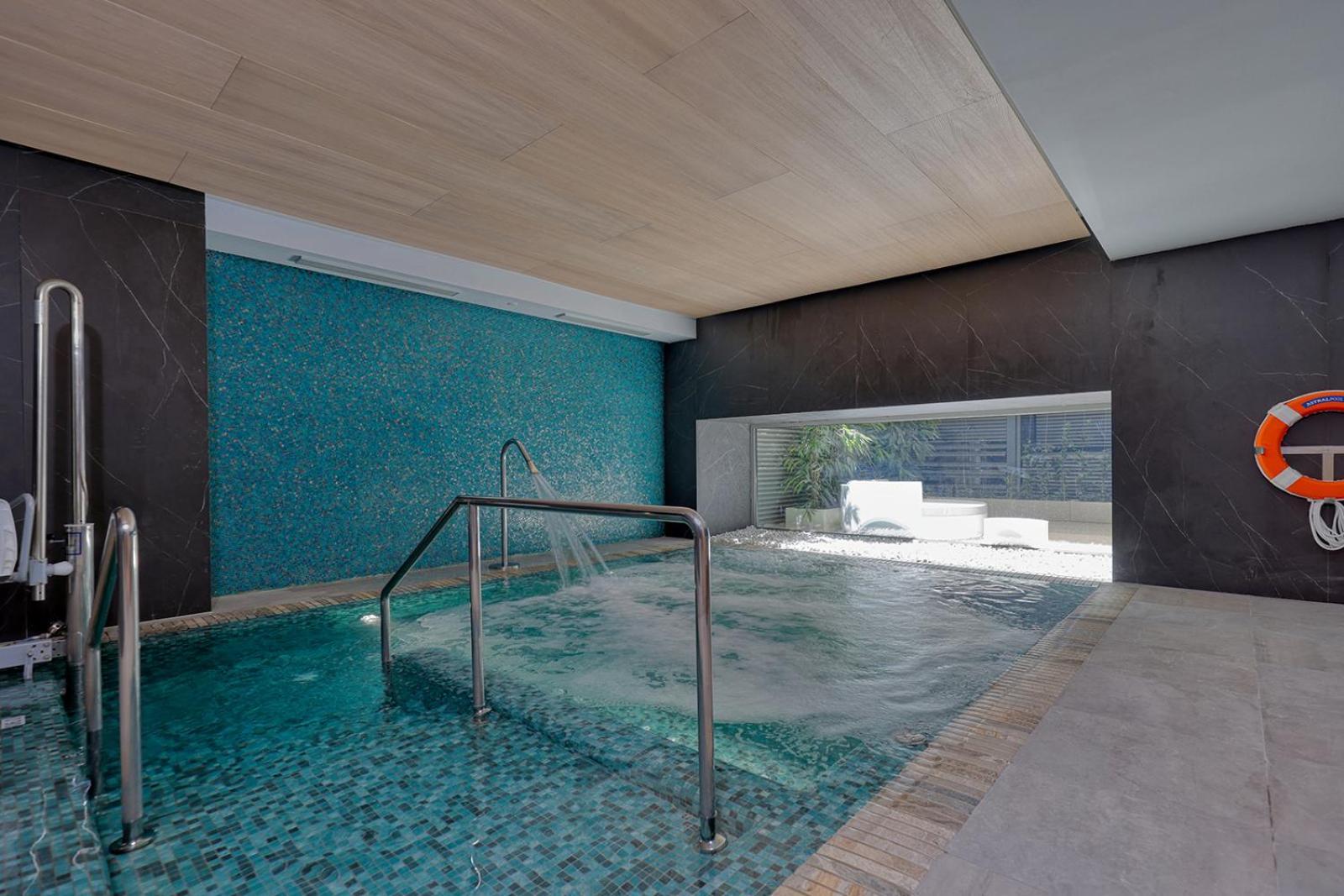 Luxury Front 2 Bed In Towers Málaga