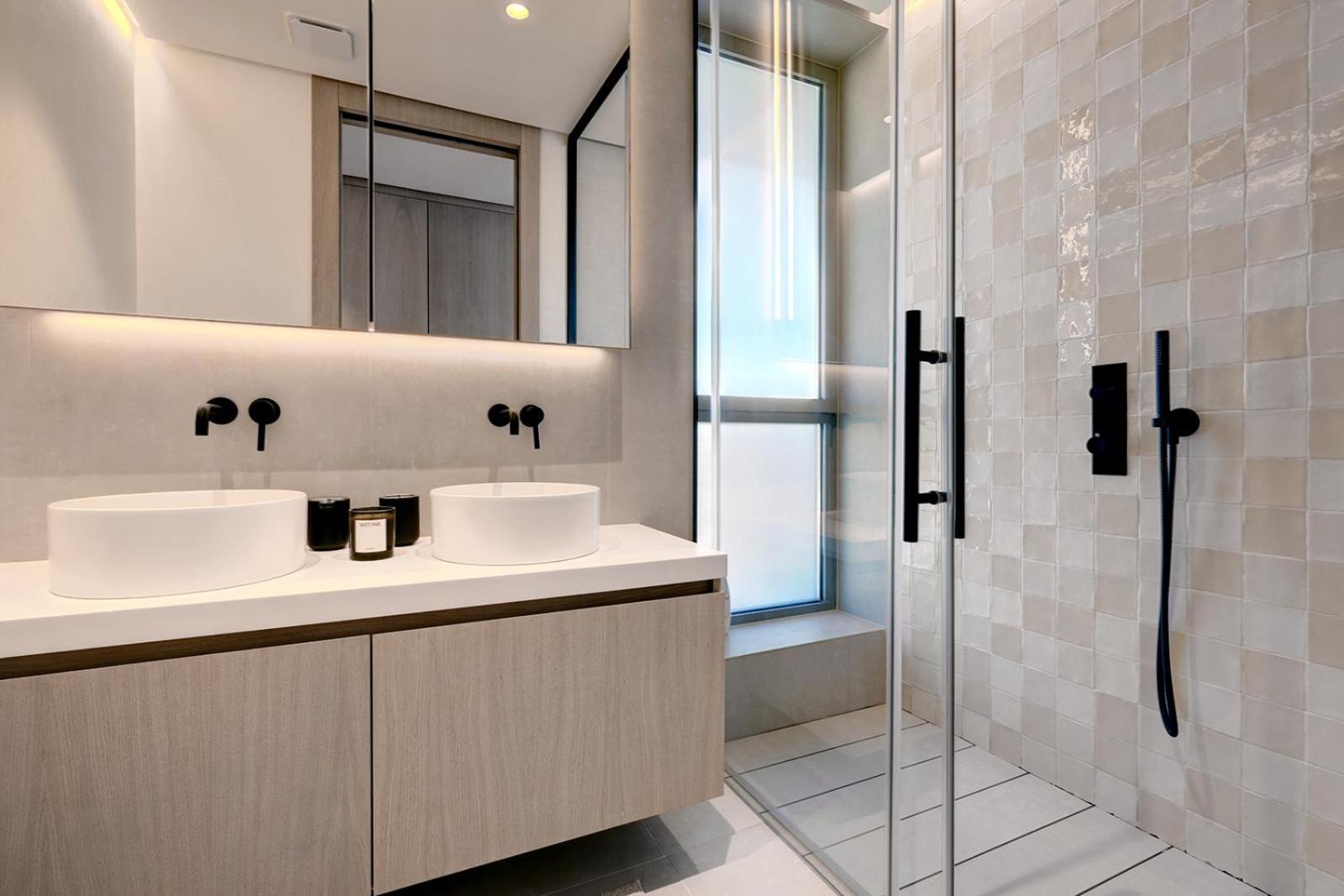 Luxury Front 2 Bed In Towers Málaga