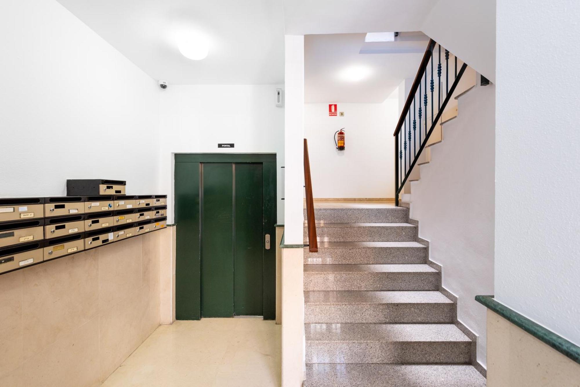 Apartamento Wintowinrentals Comodo Estudio En Malaga. *